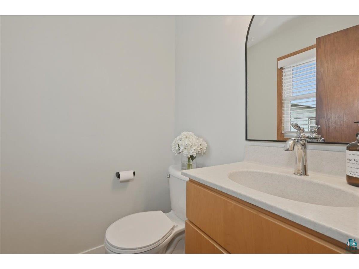 2240 Catlin Ave Superior WI 54880 6125438 image27