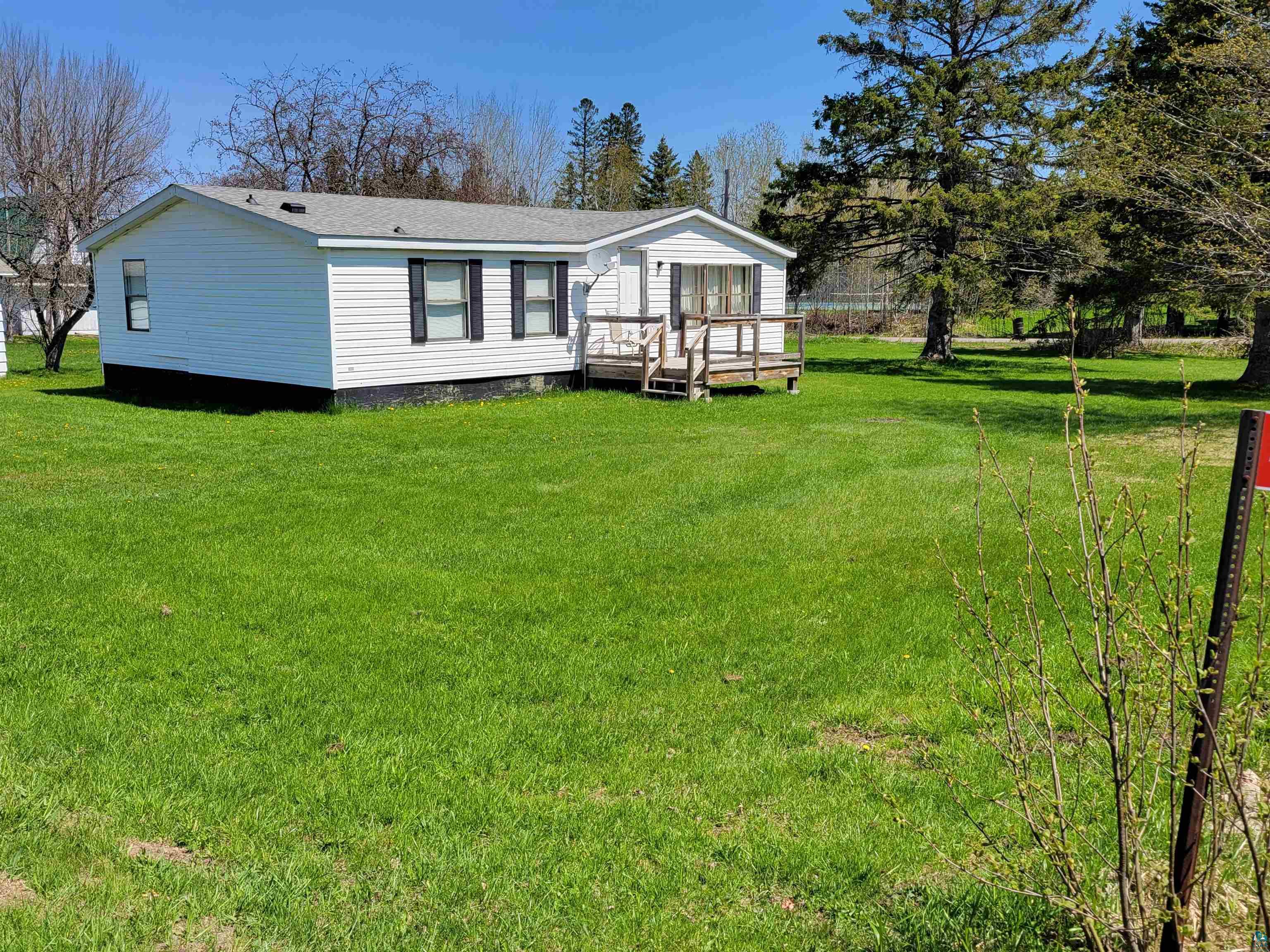 22540 County Hwy C Cornucopia WI 54827 6108182 image1