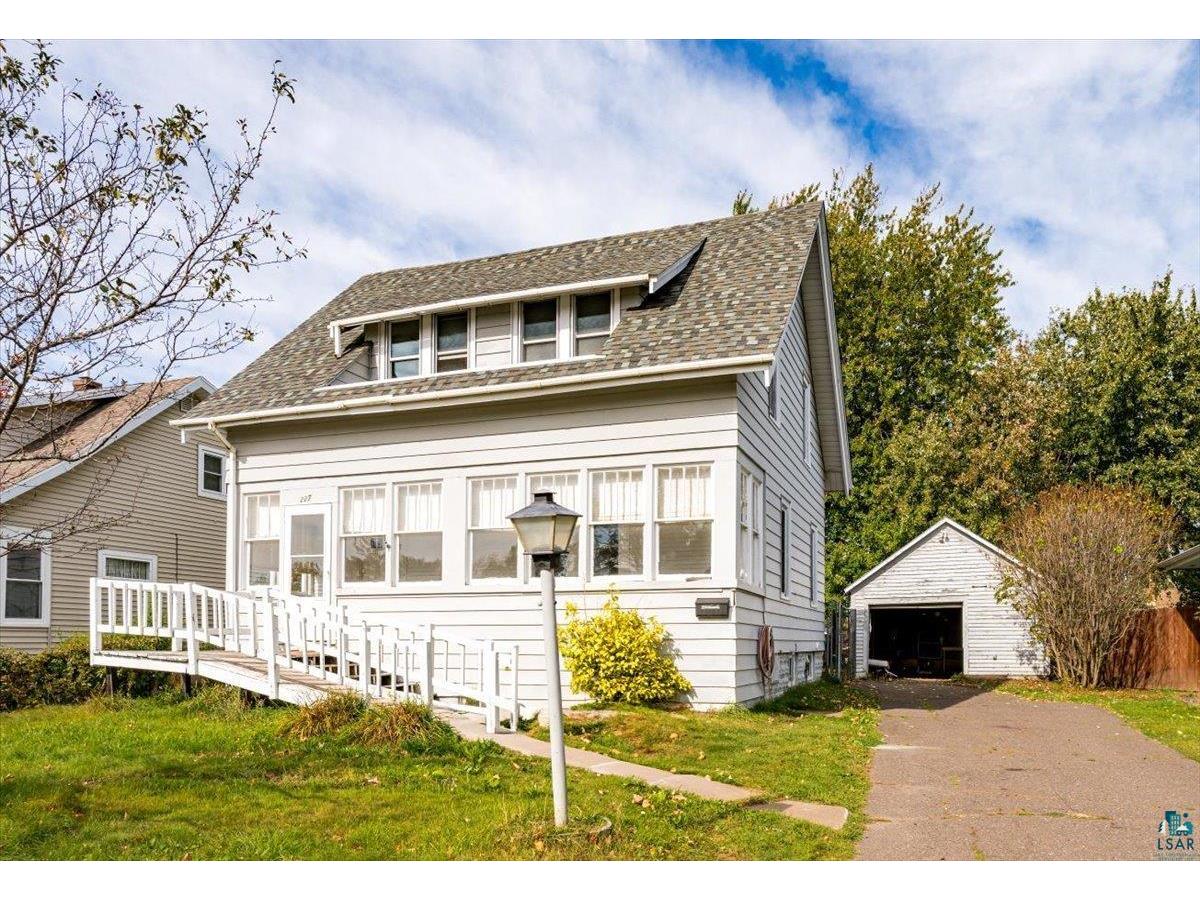 227 W Redwing St Duluth MN 55803 6116488 image1