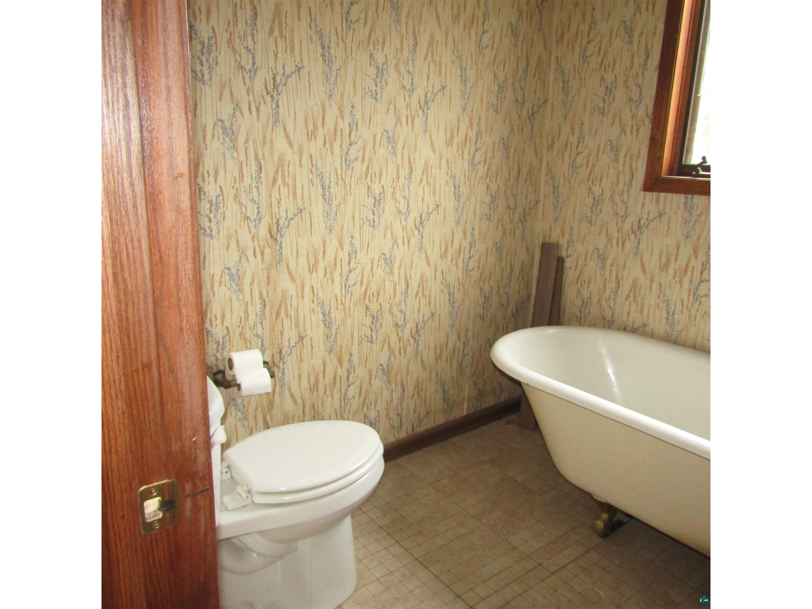 228 E White St Ely MN 55731 6126083 image10