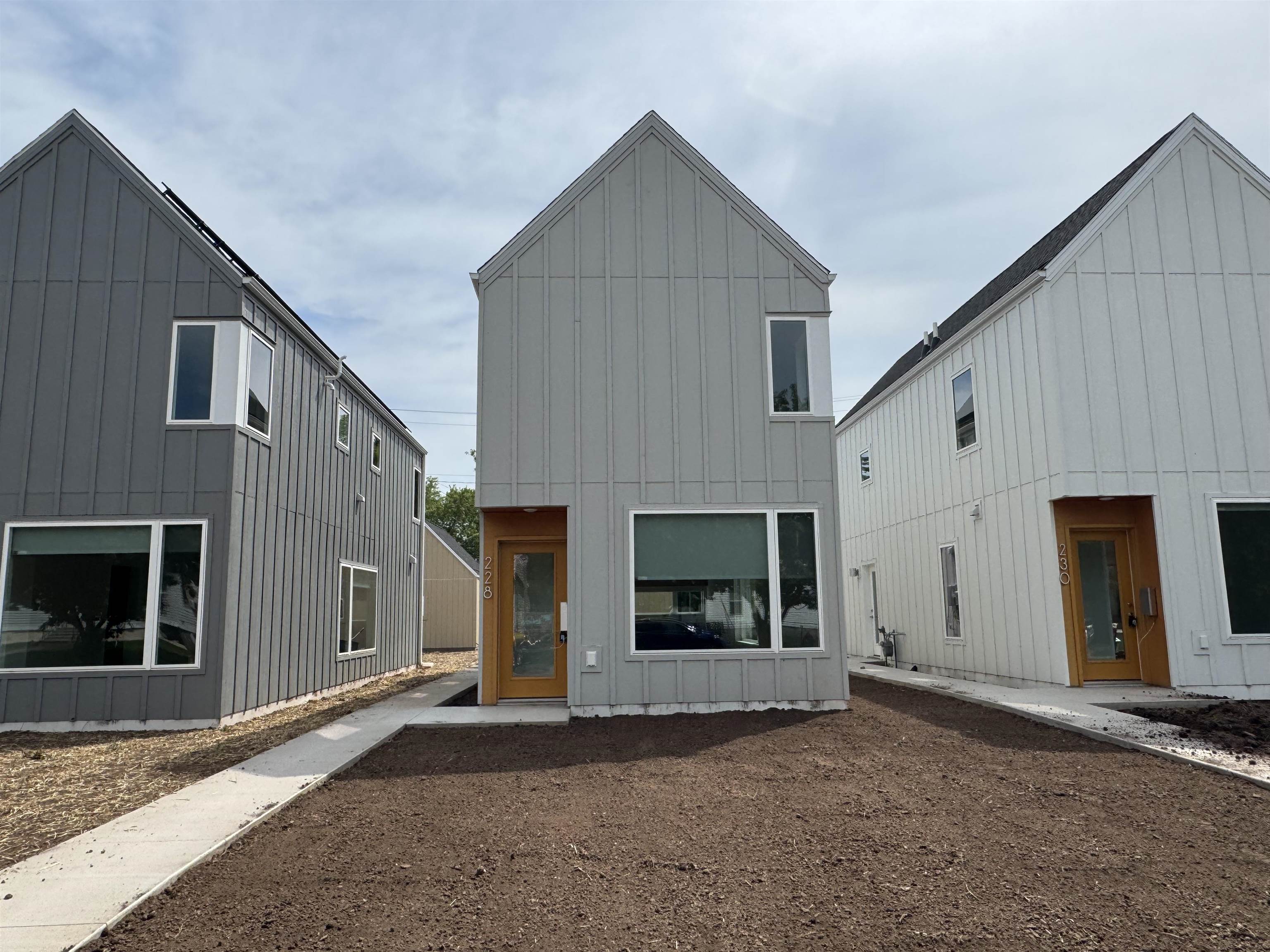 228 S 62nd Ave W Duluth MN 55807 6120747 image1