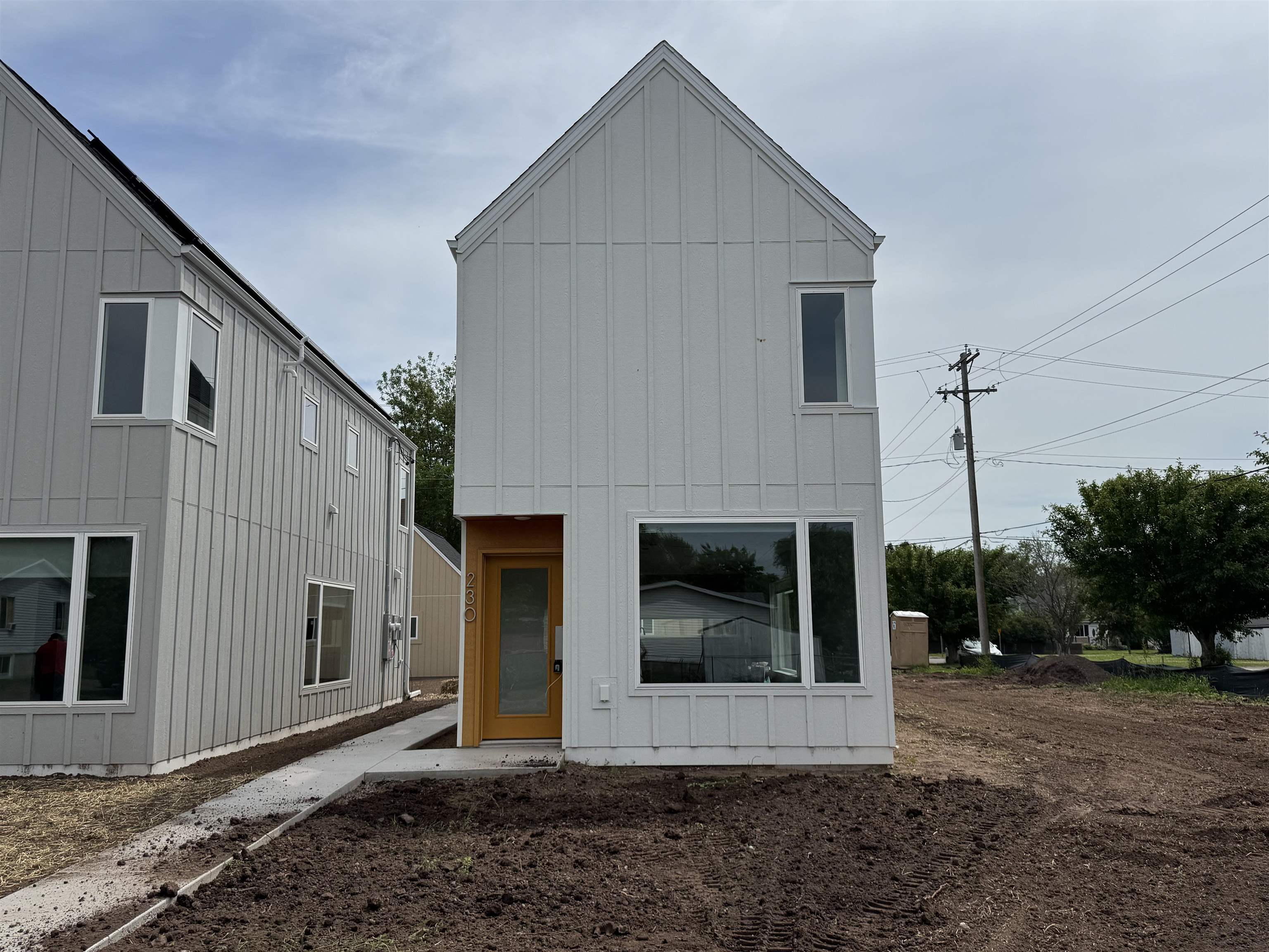 230 S 62nd Ave W Duluth MN 55807 6120750 image1