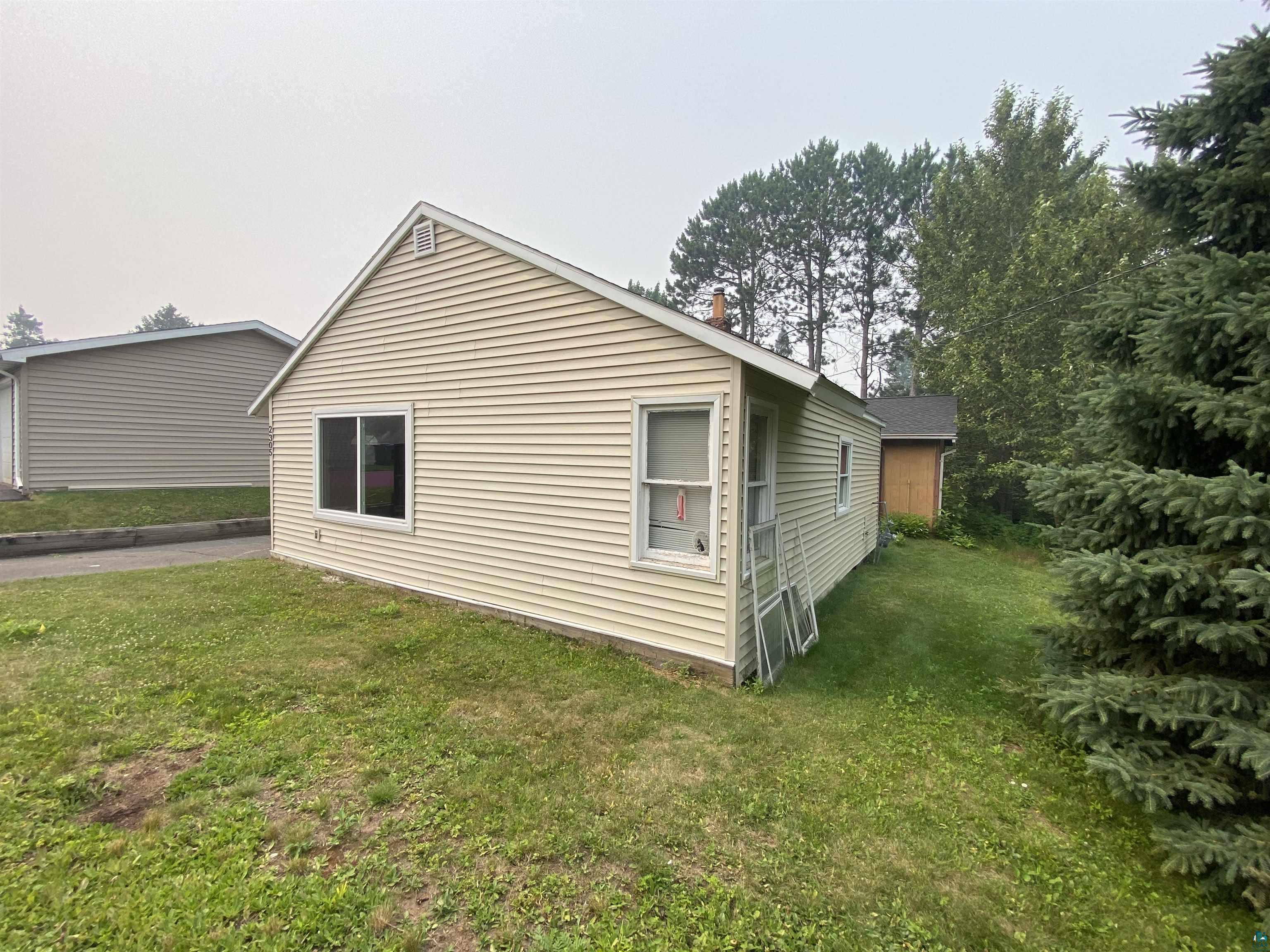 2305 Pershing St Duluth MN 55811 6126810 image1