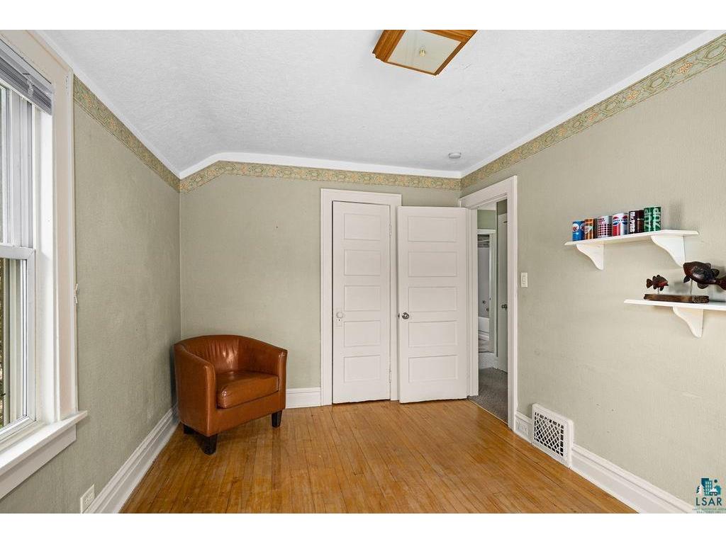 2306 W 12th St Duluth MN 55806 6126659 image11