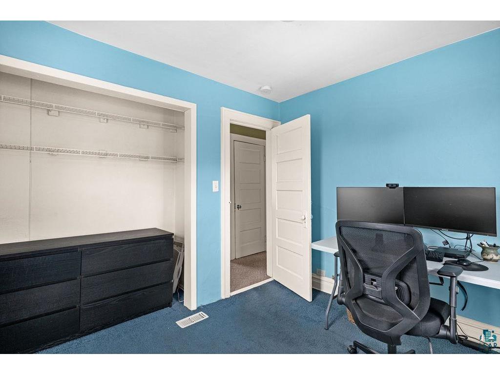 2306 W 12th St Duluth MN 55806 6126659 image14
