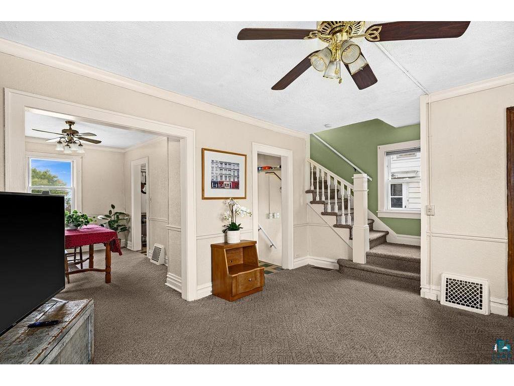 2306 W 12th St Duluth MN 55806 6126659 image2