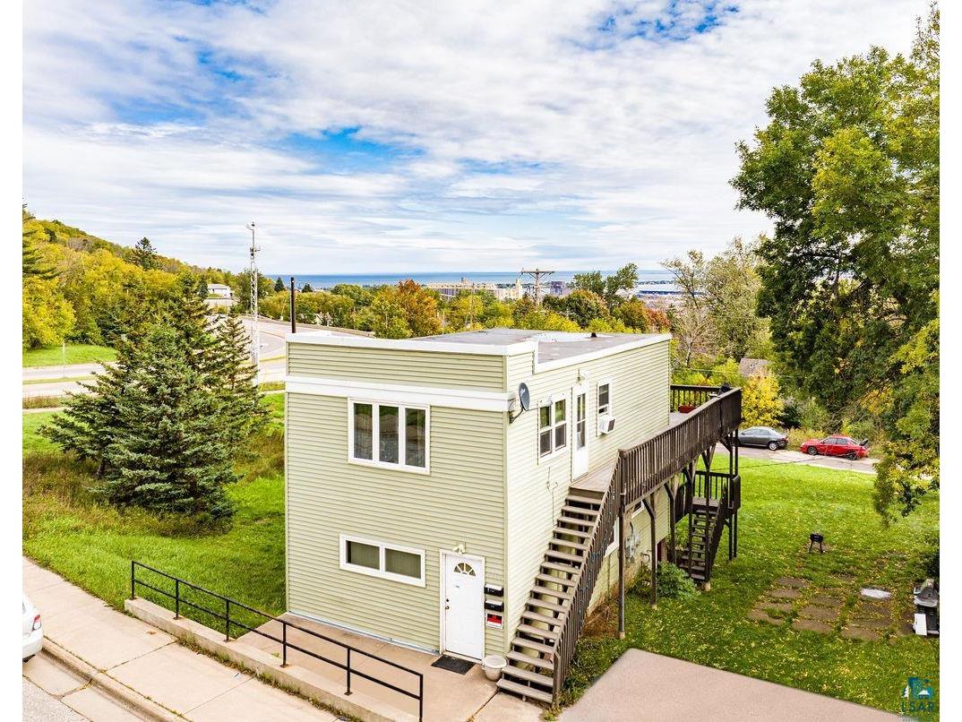2312 W 10th St Duluth MN 55806 6111002 image1