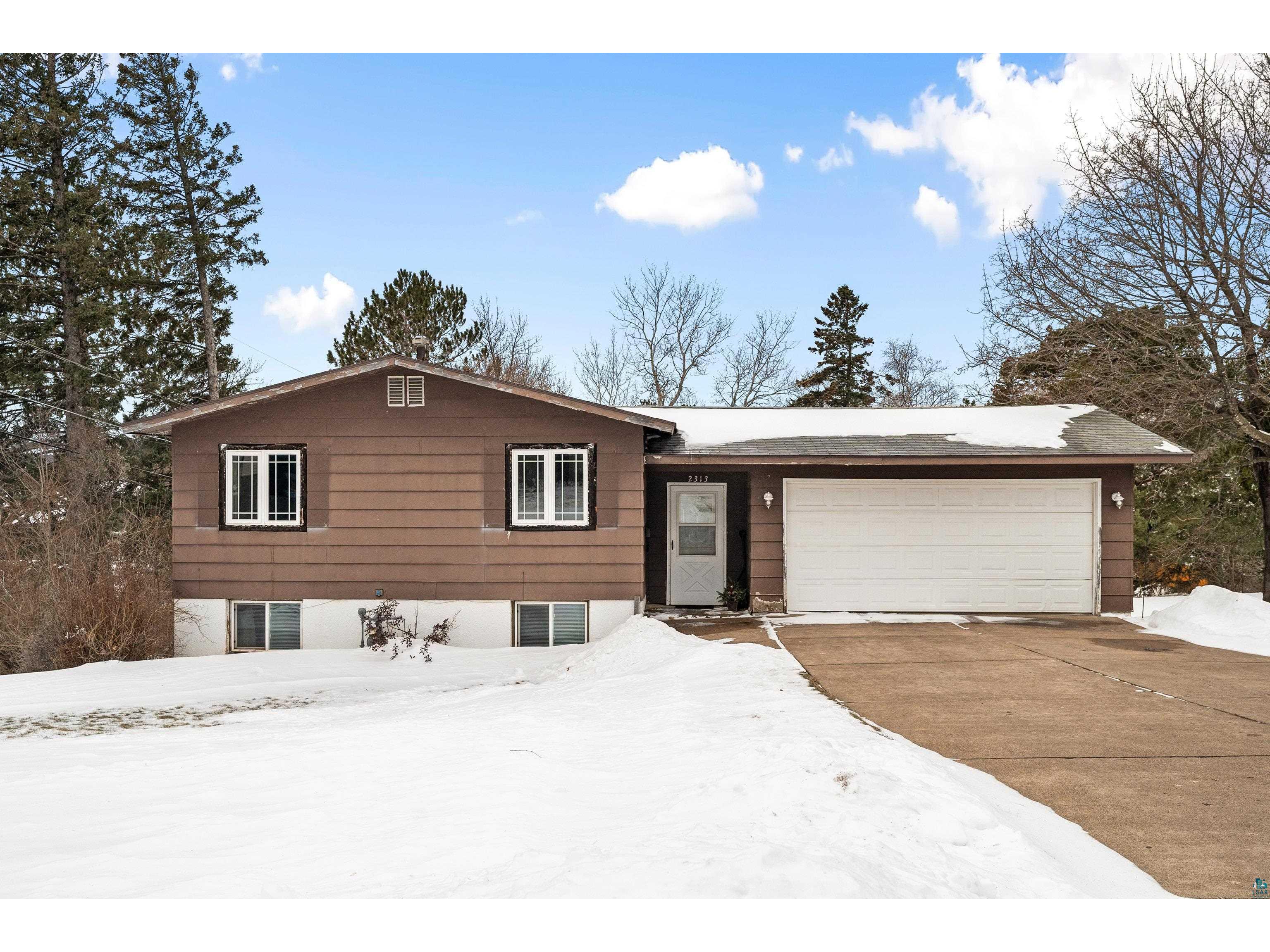 2313 Silcox Ave Duluth MN 55803 6117555 image1