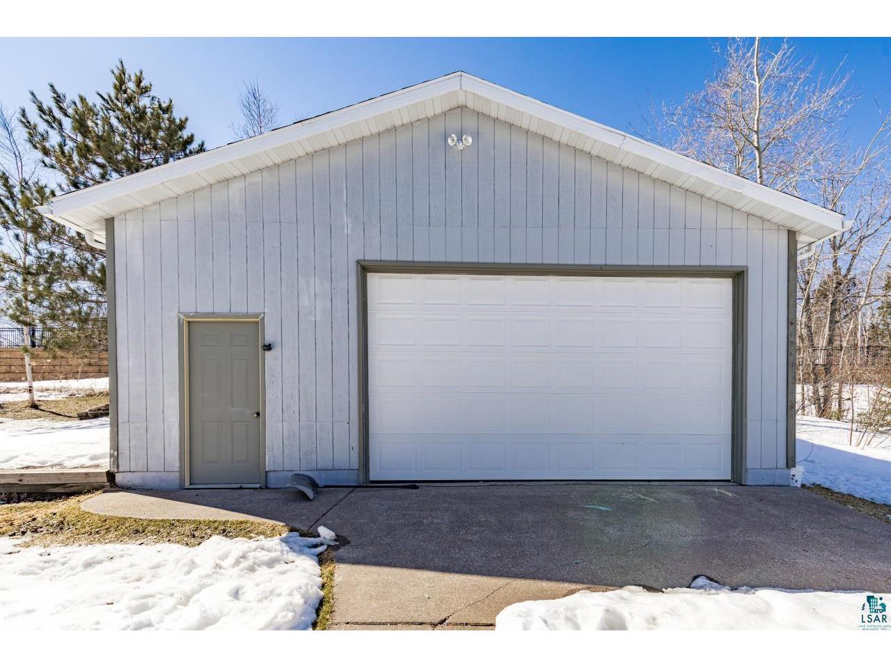 2315 Portage Dr Duluth MN 55811 6124175 image2