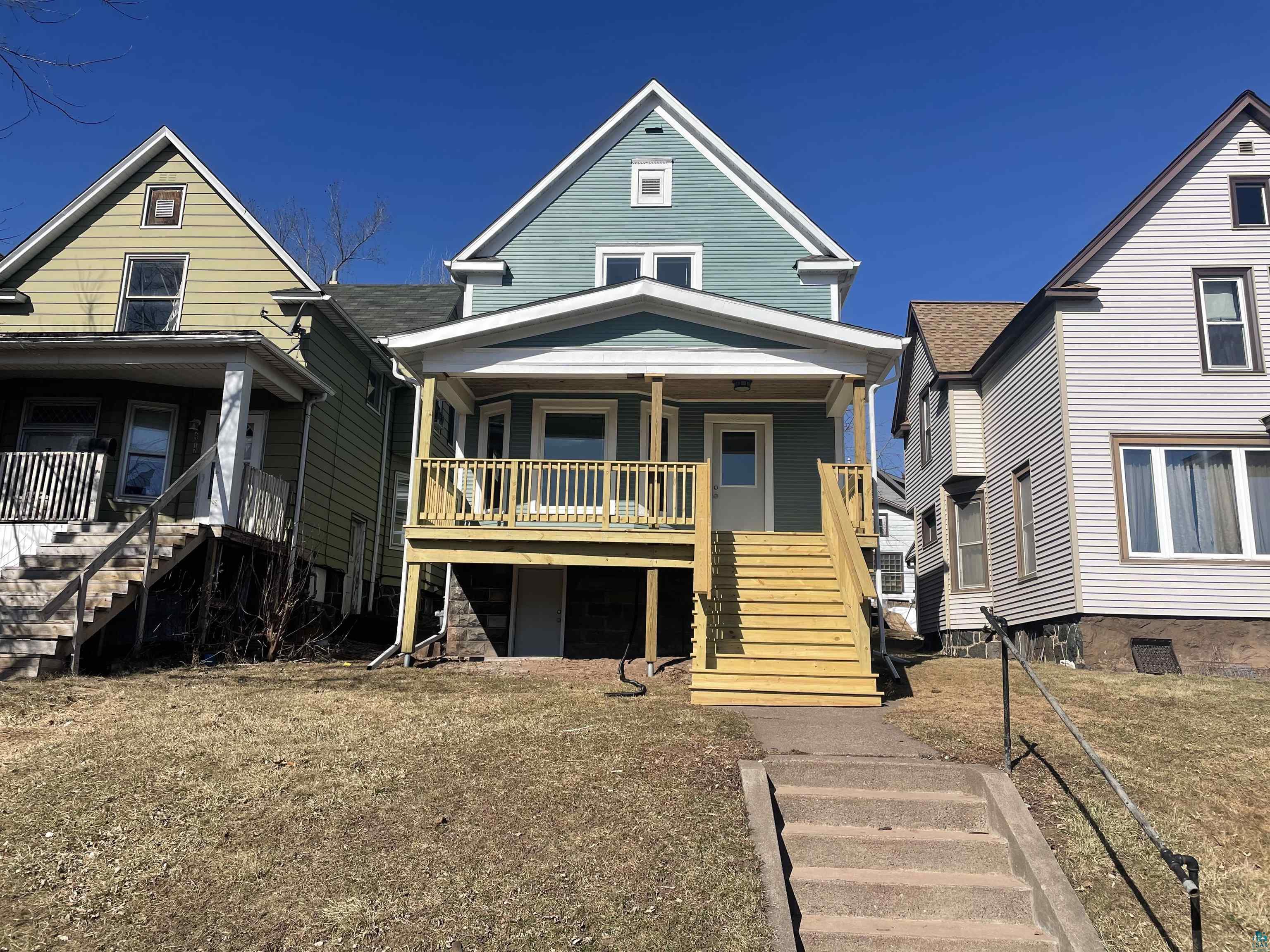 2315 W 4th St Duluth MN 55806 6112603 image1