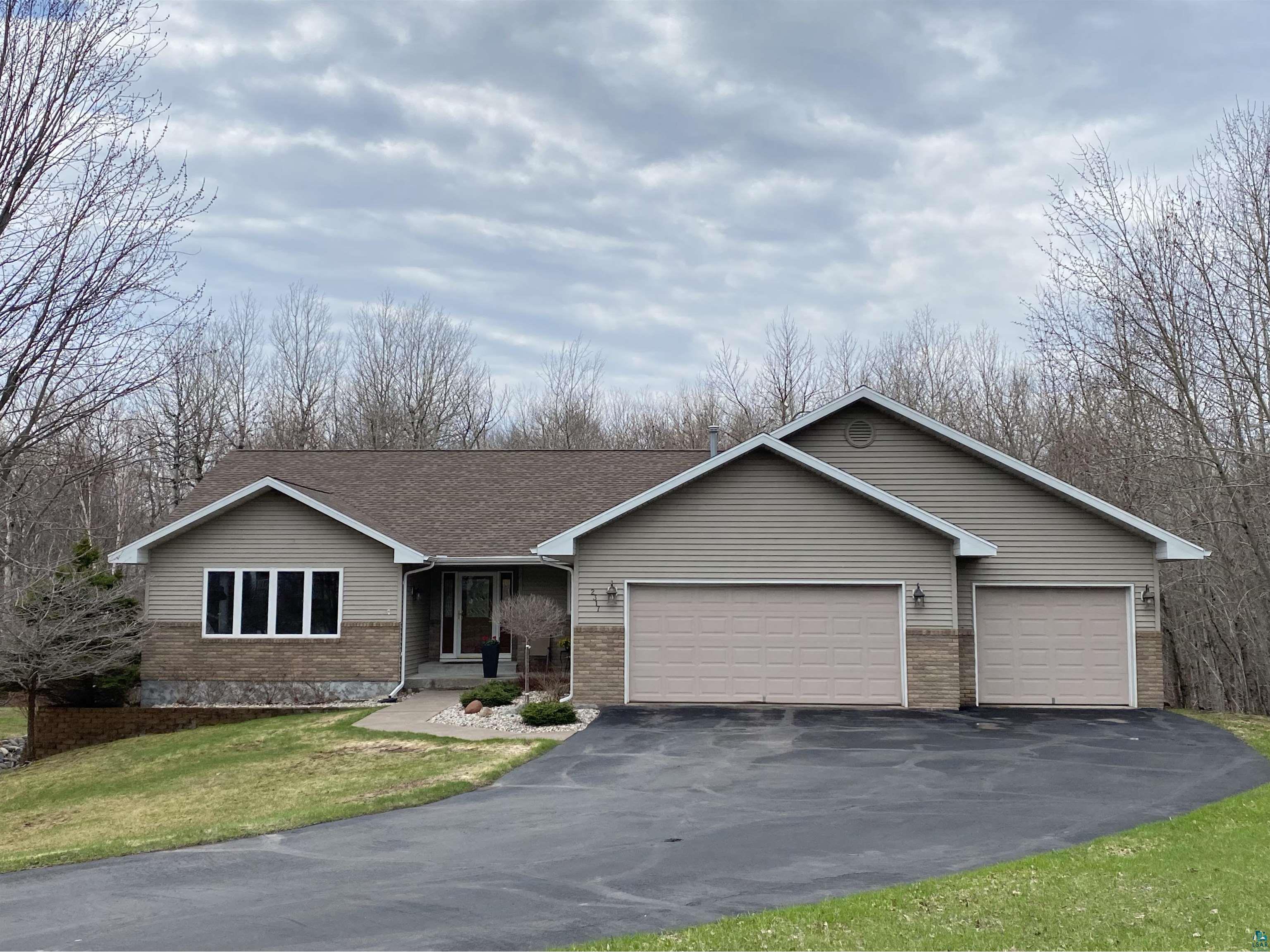 2317 Hanford Ave Duluth MN 55811 6107993 image1