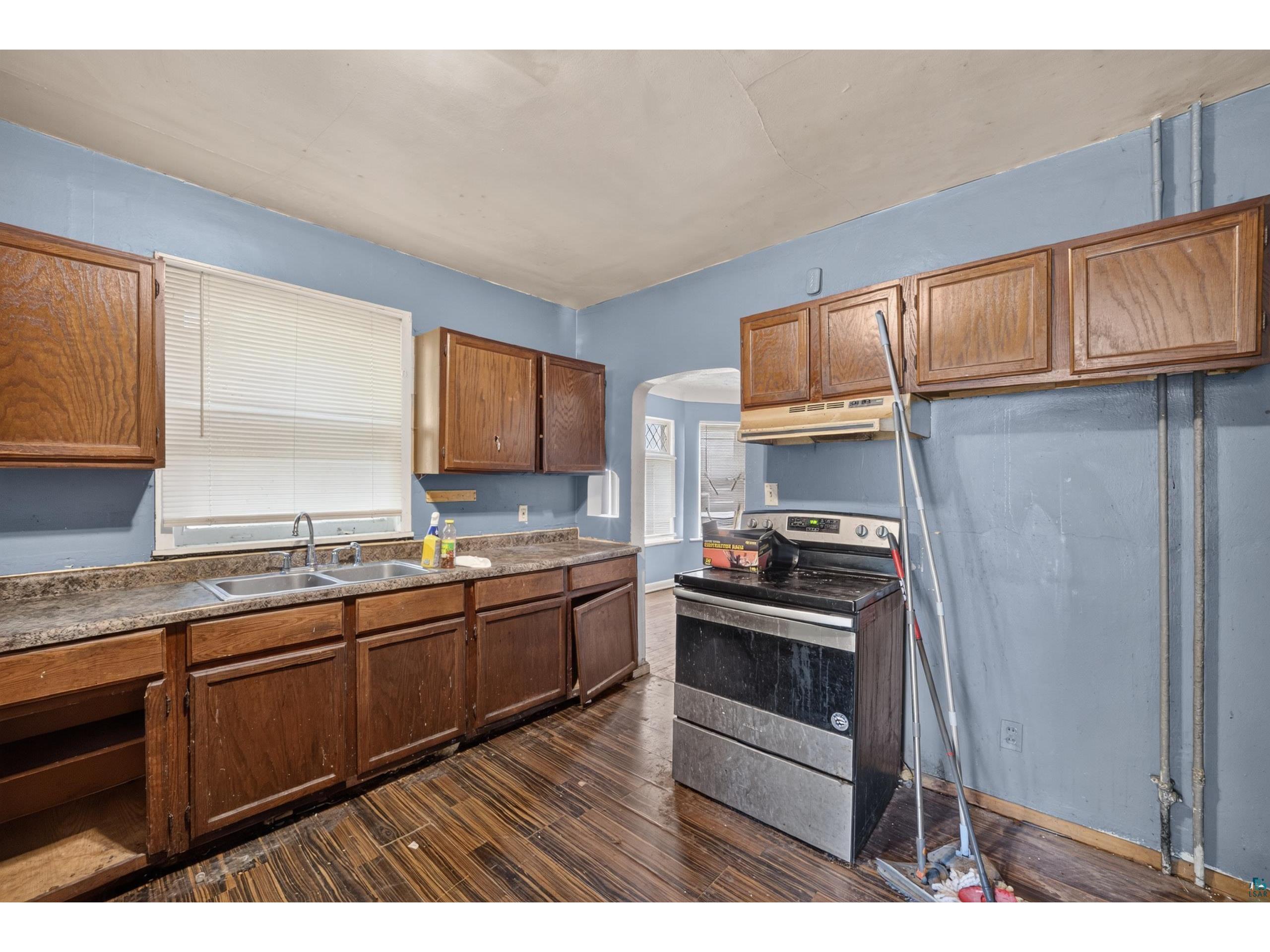 2317 W 4th Street Duluth MN 55806 6126875 image2