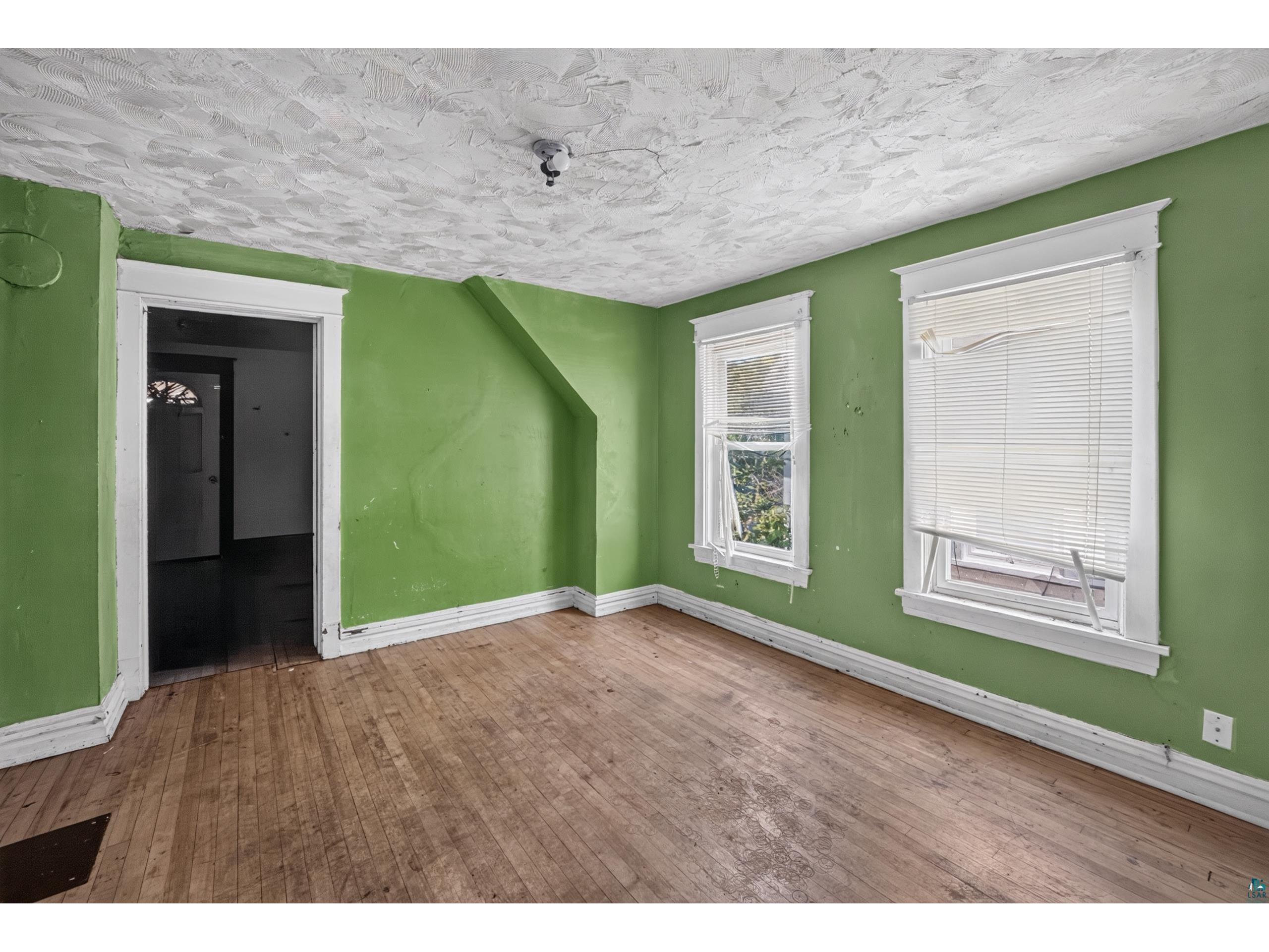 2317 W 4th Street Duluth MN 55806 6126875 image9