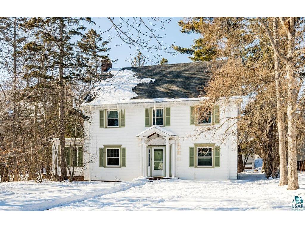 2323 E 3rd St Duluth MN 55812 6117855 image1