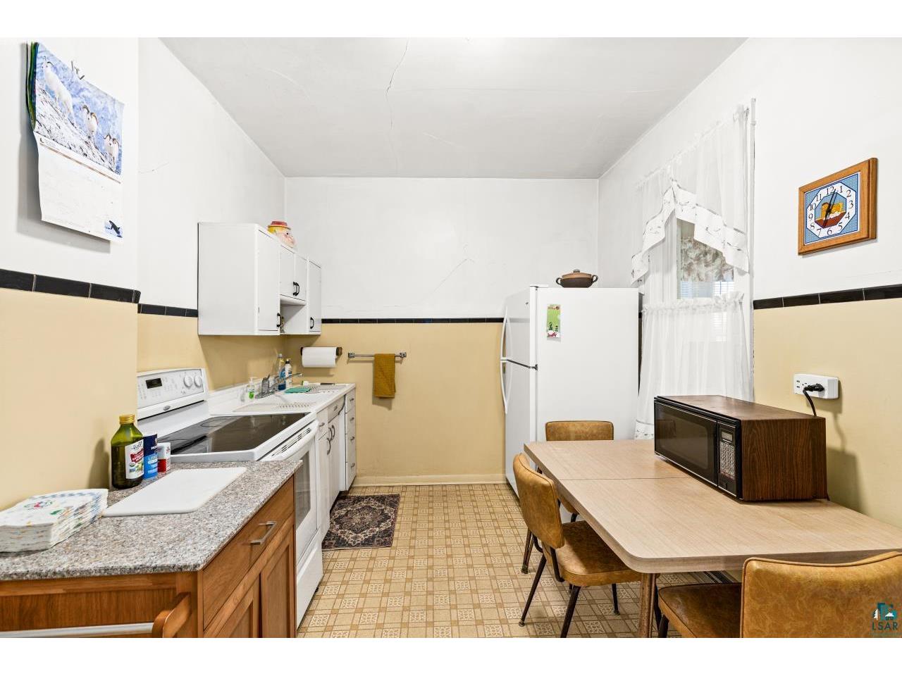2326 W 2nd St Duluth MN 55806 6124461 image12