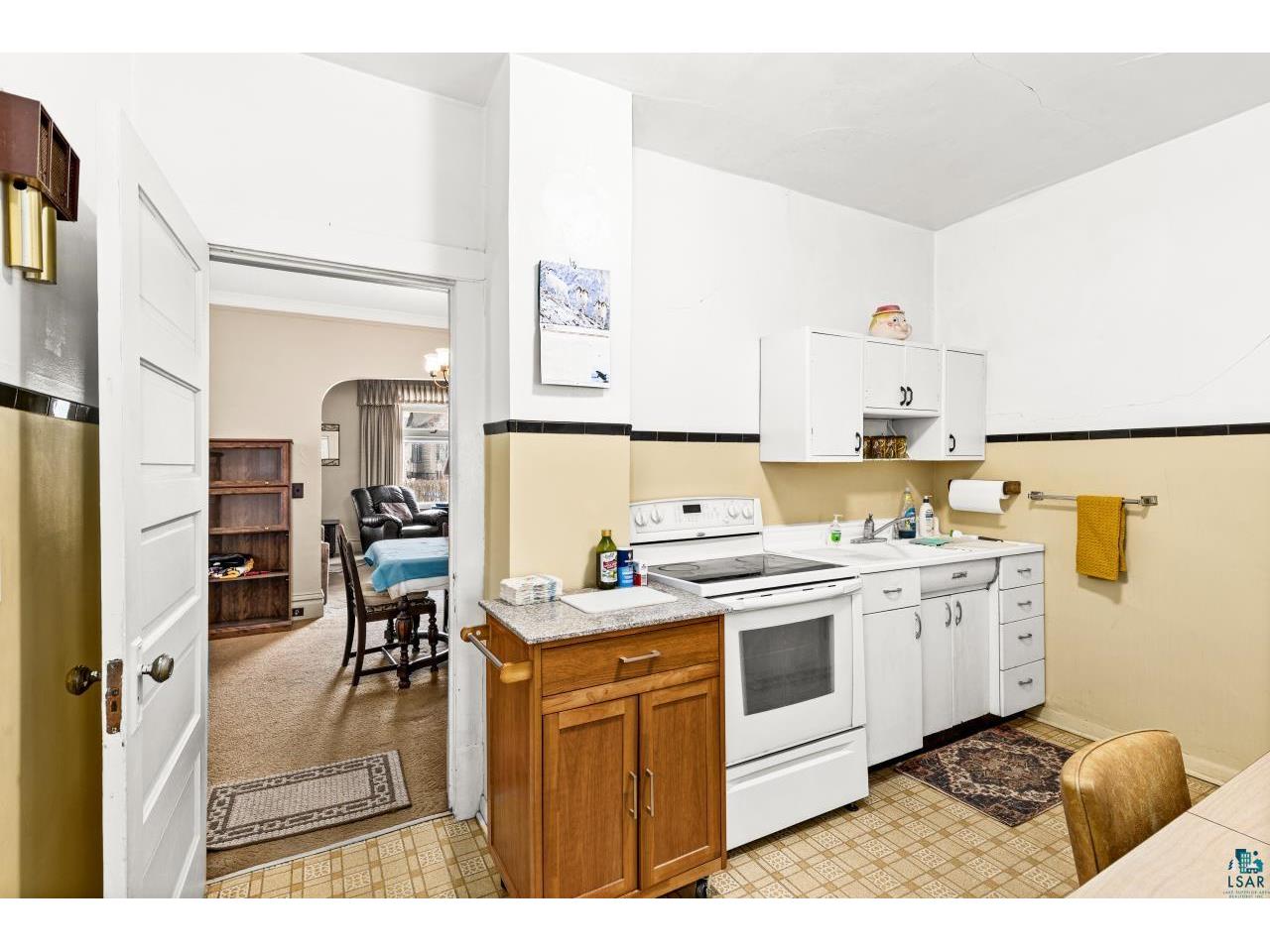 2326 W 2nd St Duluth MN 55806 6124461 image13