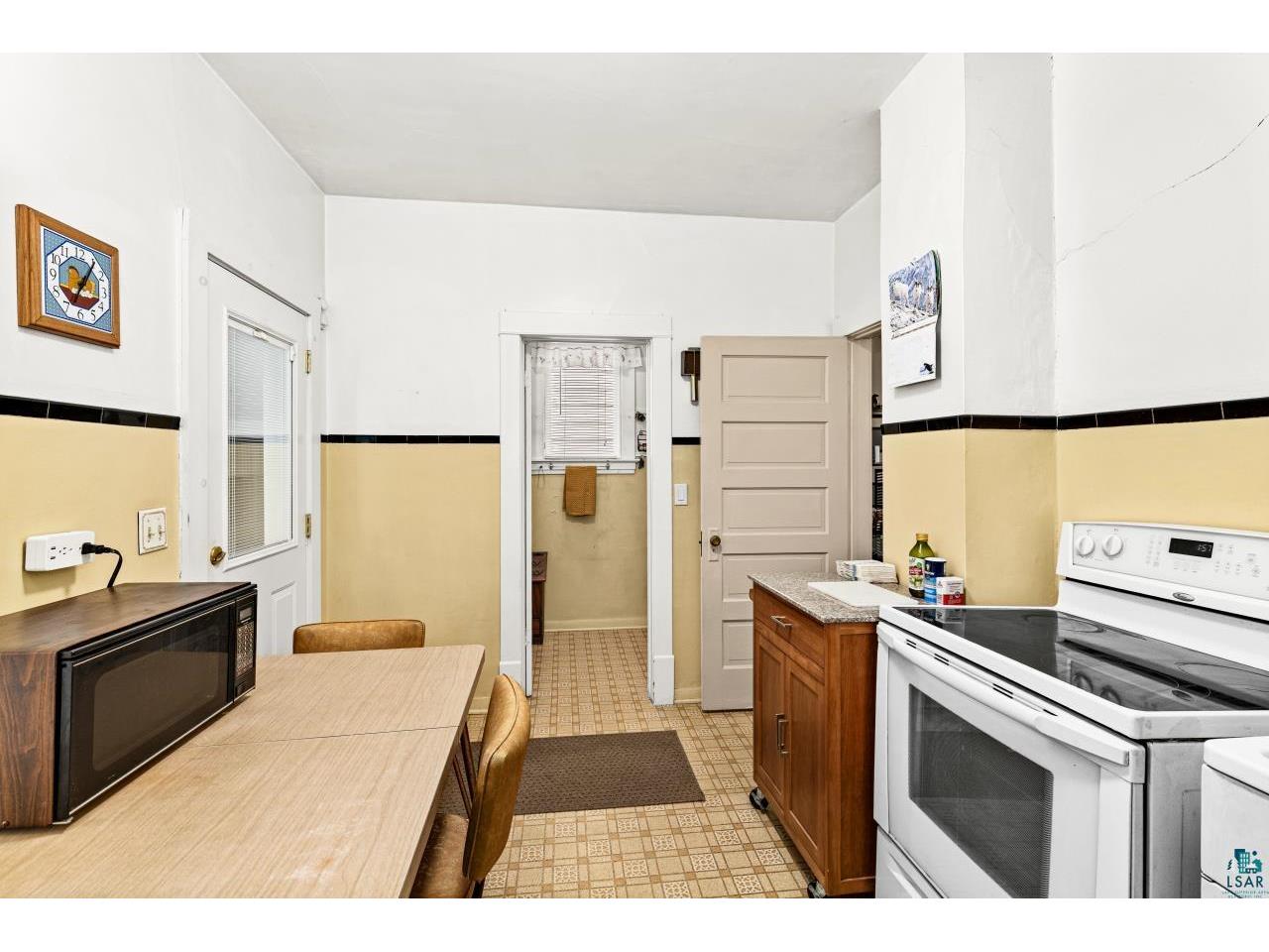2326 W 2nd St Duluth MN 55806 6124461 image14