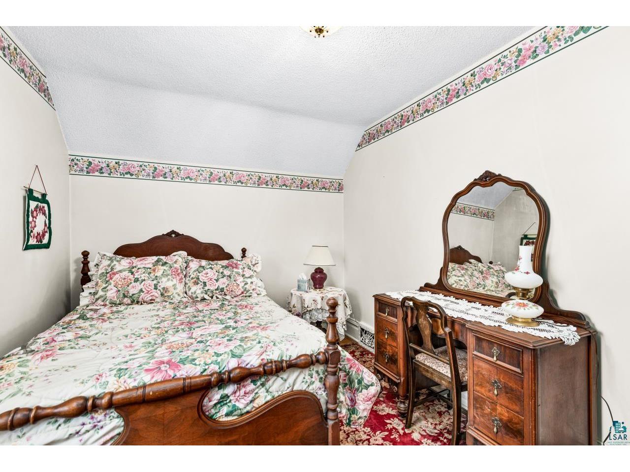 2326 W 2nd St Duluth MN 55806 6124461 image20