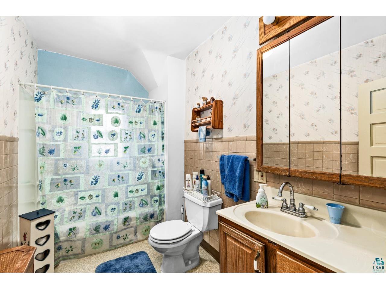 2326 W 2nd St Duluth MN 55806 6124461 image23