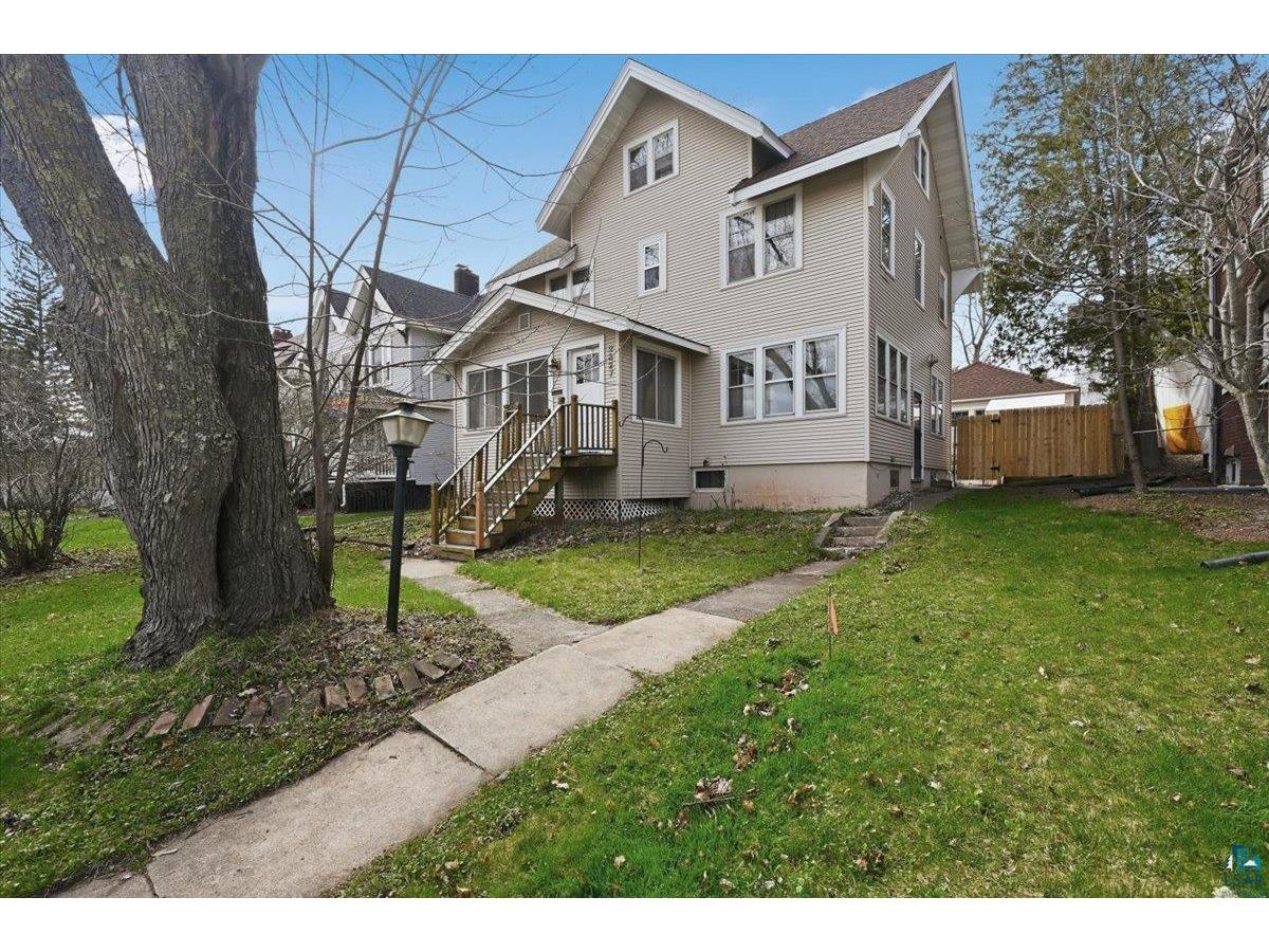 2327 E 4th St Duluth MN 55812 6125012 image1