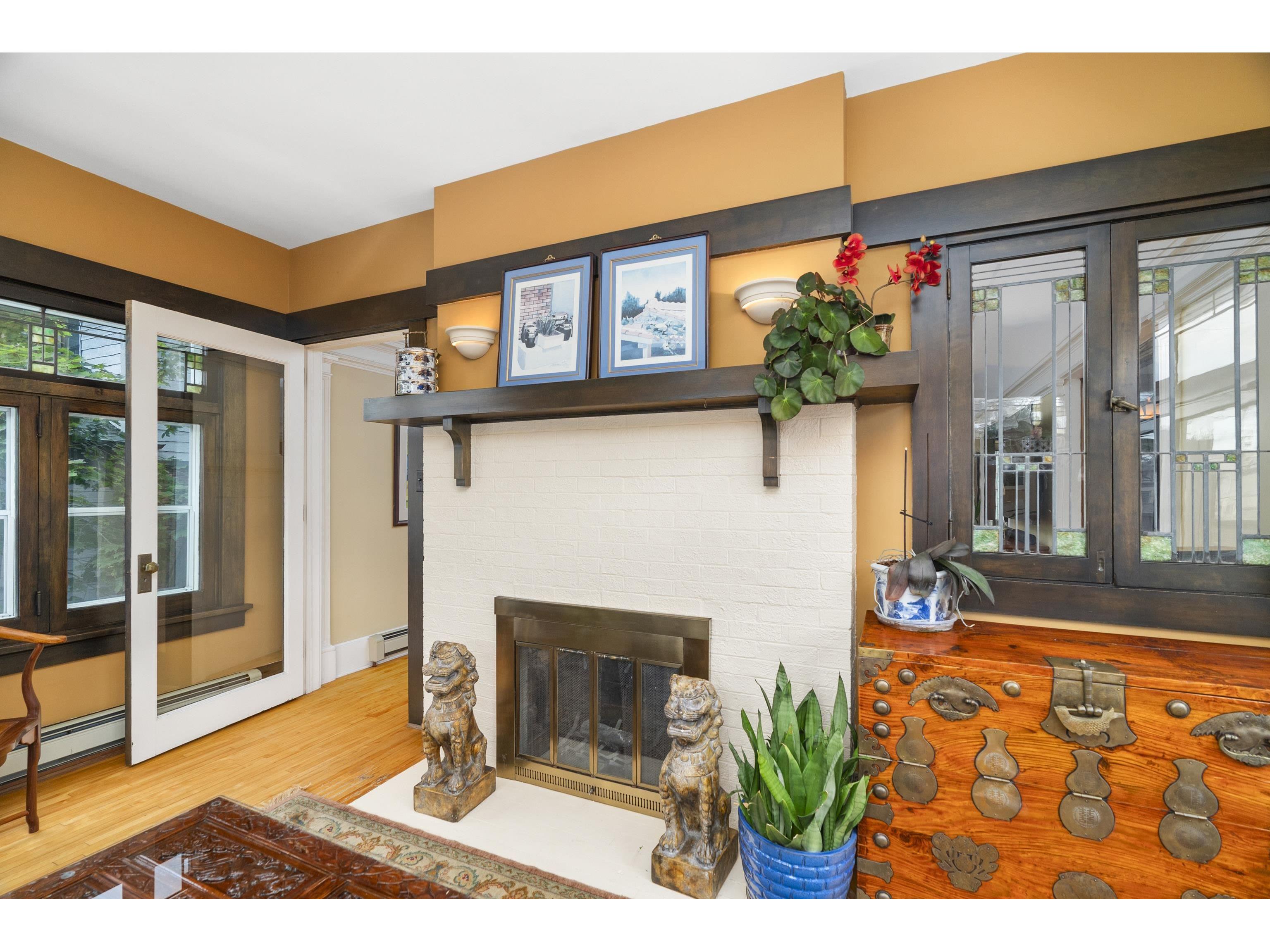 2328 E 3rd St Duluth MN 55812 6117323 image18