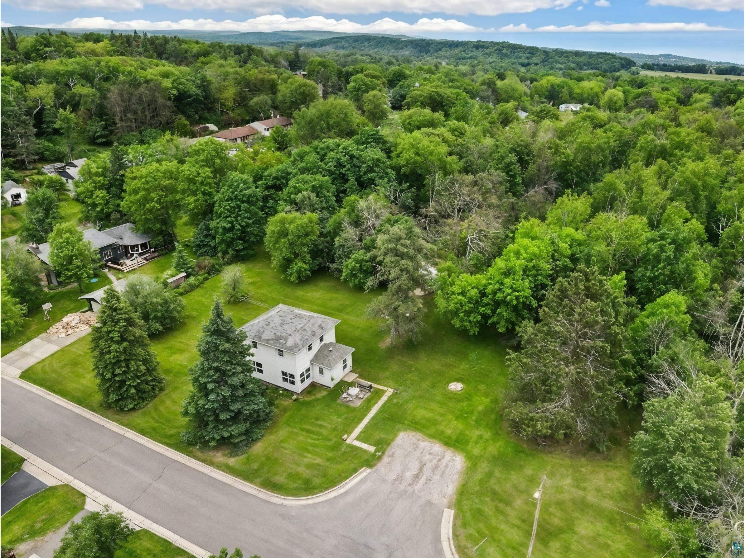 2330 Silcox Ave Duluth MN 55803 6126316 image3