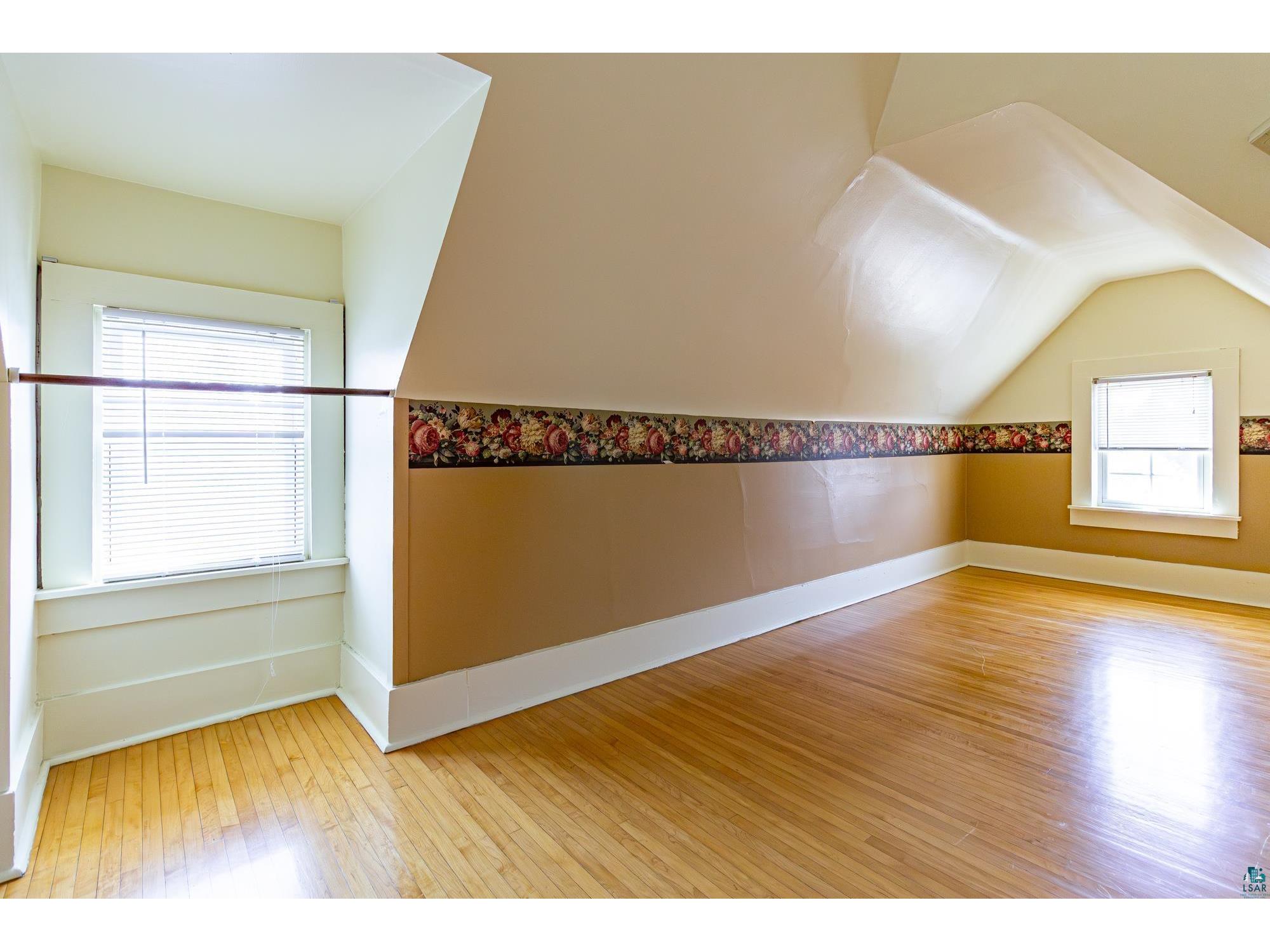 235 E Harvey St Ely MN 55731 6120829 image31