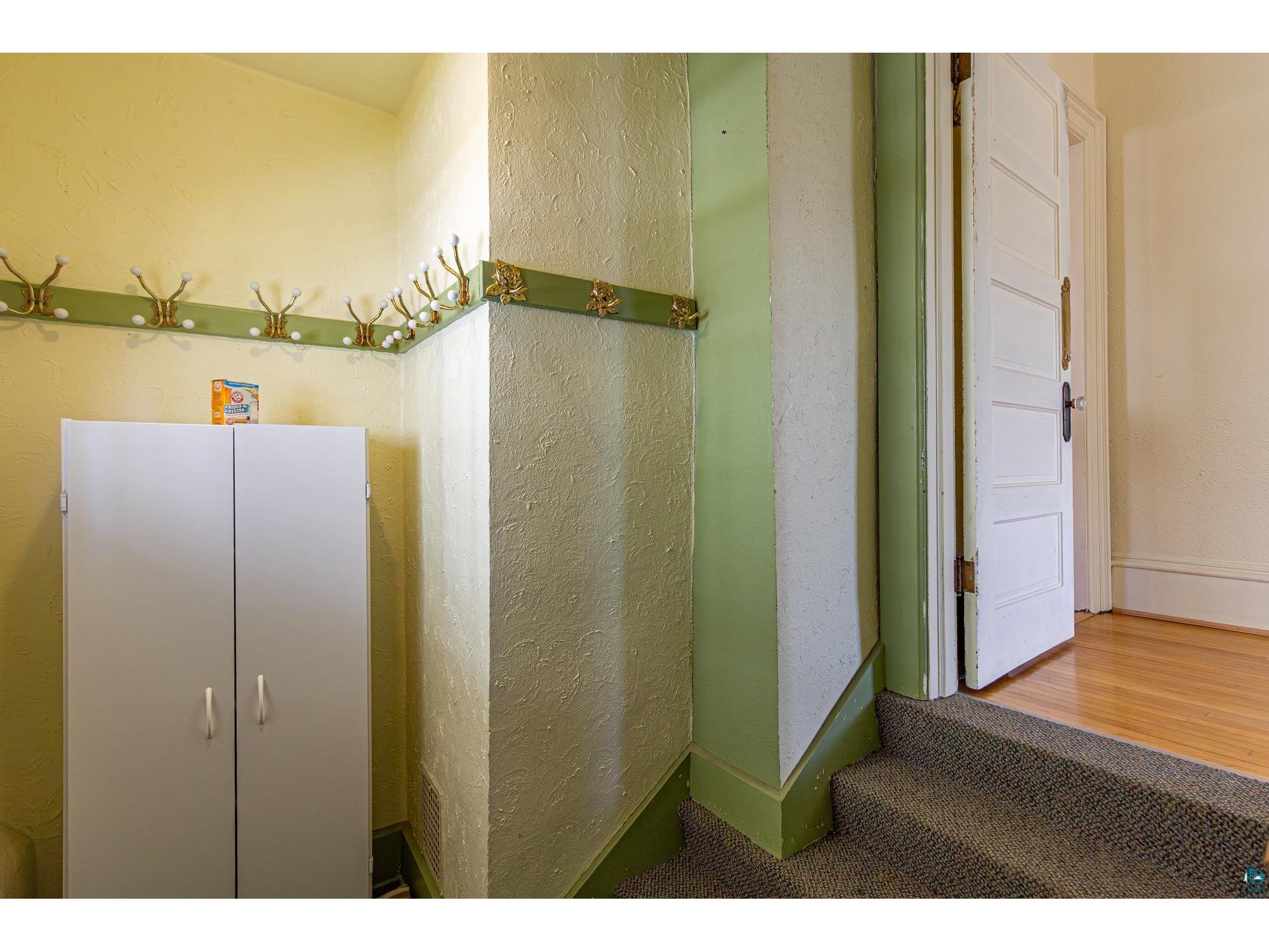 235 E Harvey St Ely MN 55731 6120829 image33