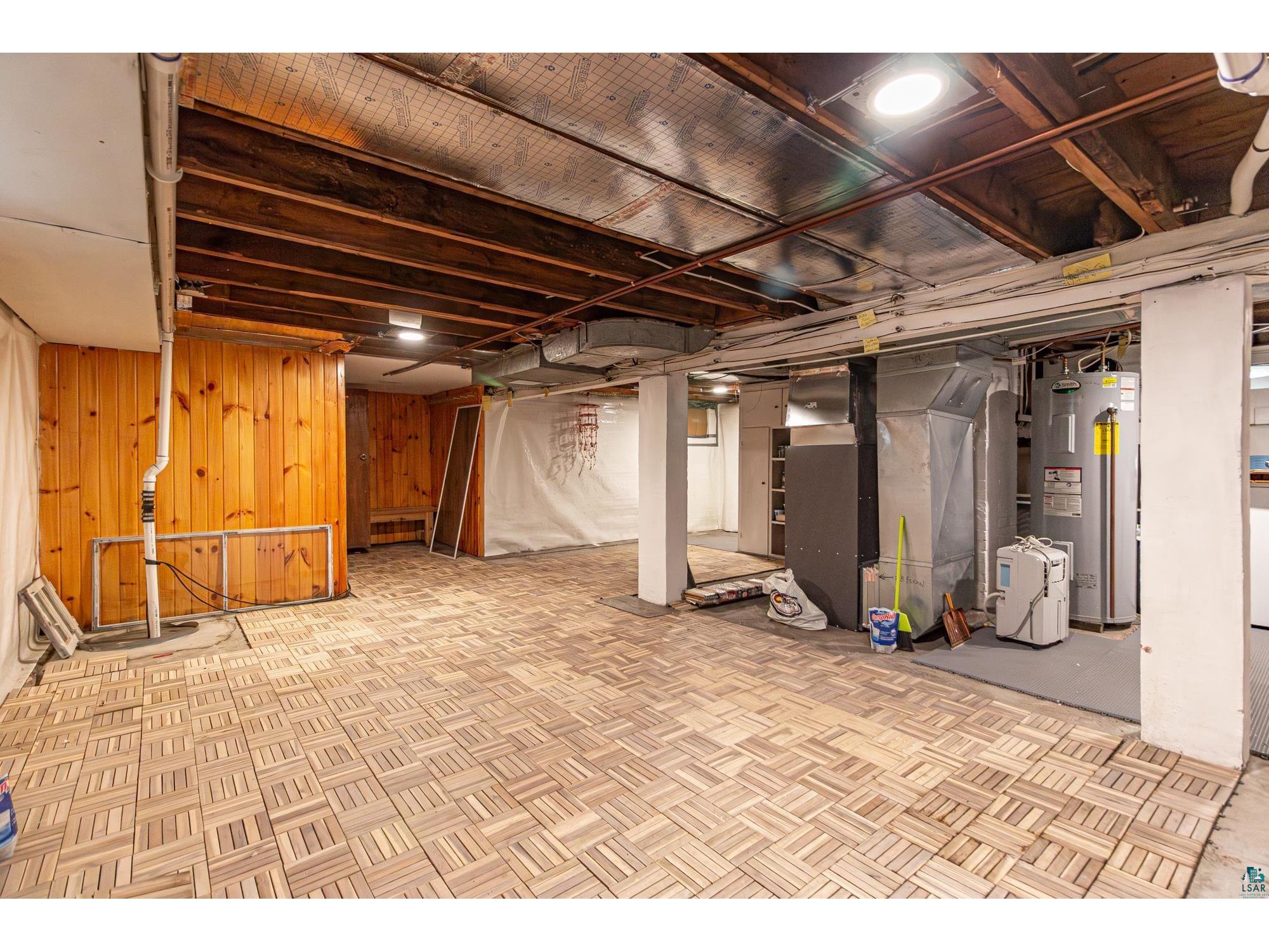 235 E Harvey St Ely MN 55731 6120829 image36