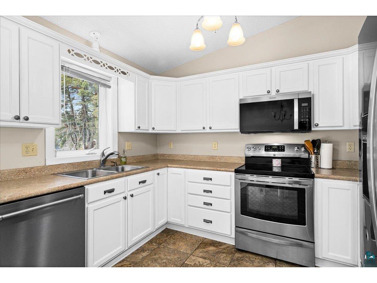 2360 Apple Ridge Dr Duluth MN 55811 6124014 image11