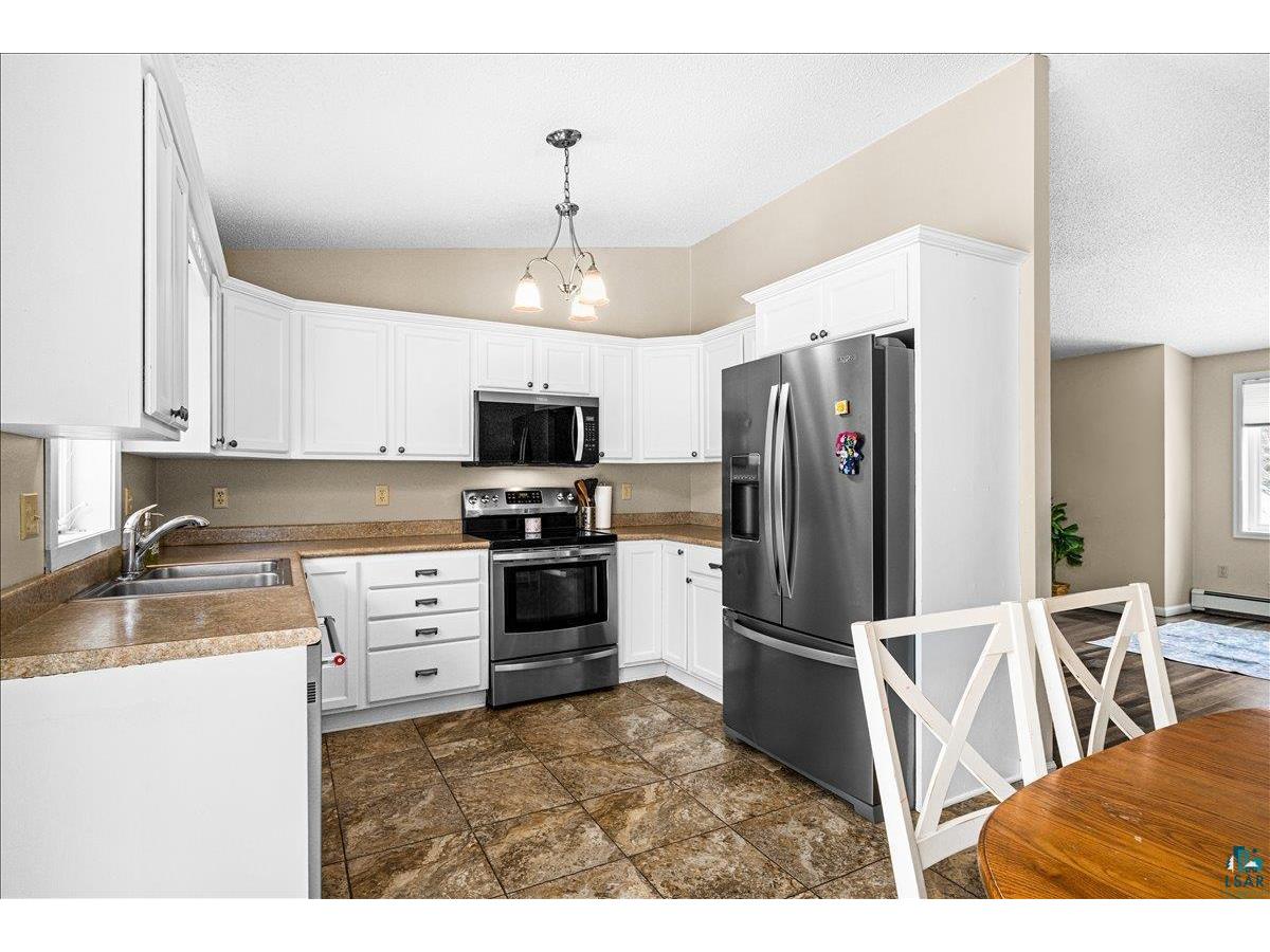 2360 Apple Ridge Dr Duluth MN 55811 6124014 image9