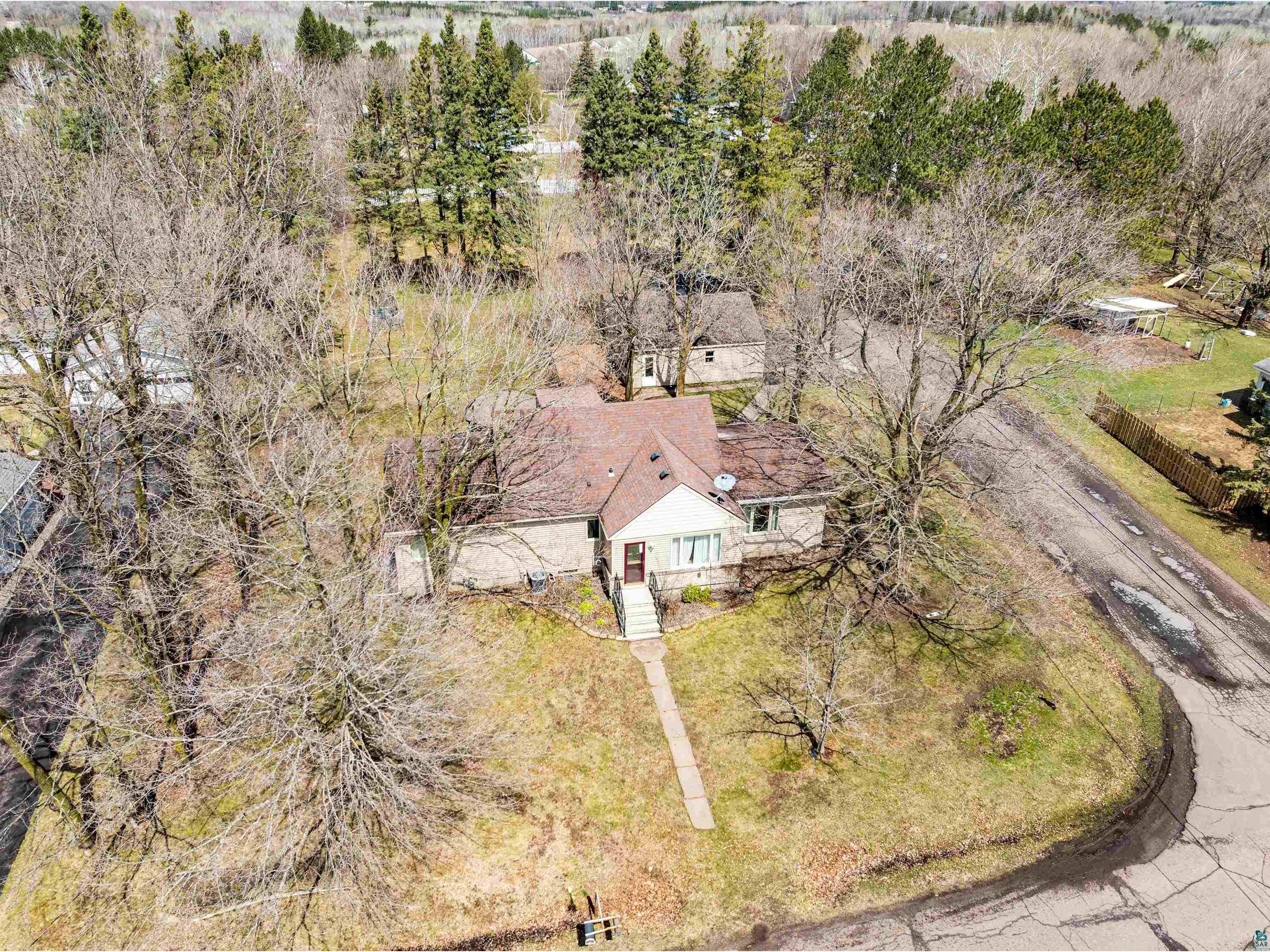 237 E Gilead St Duluth MN 55811 6112974 image1