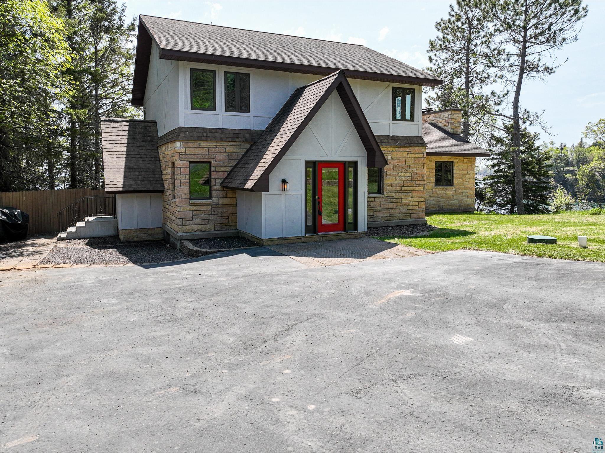 2398 Highway 61 Silver Creek MN 55616 - Lake Superior 6107495 image1