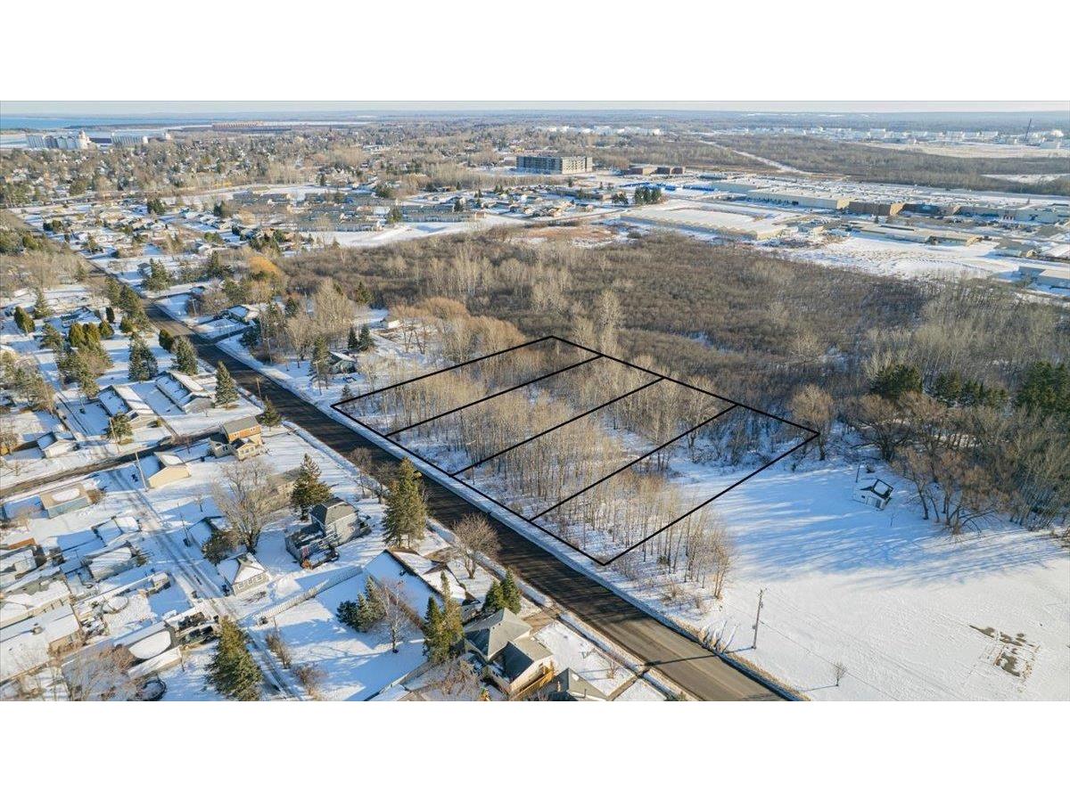 24 N 21st St E Superior WI 54880 6123343 image1