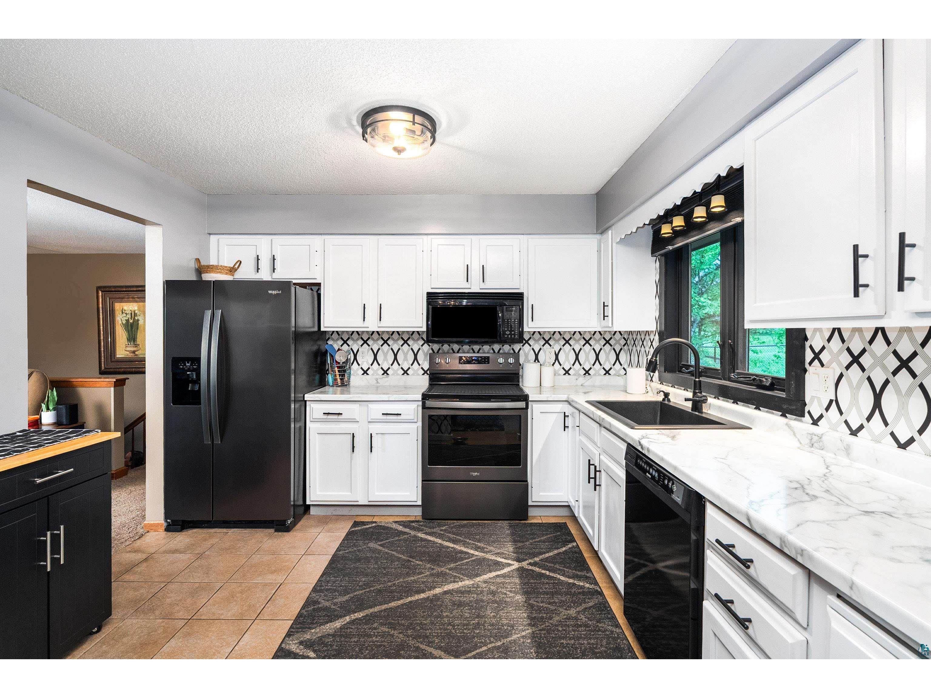 2401 W 23rd St Duluth MN 55811 6125880 image14