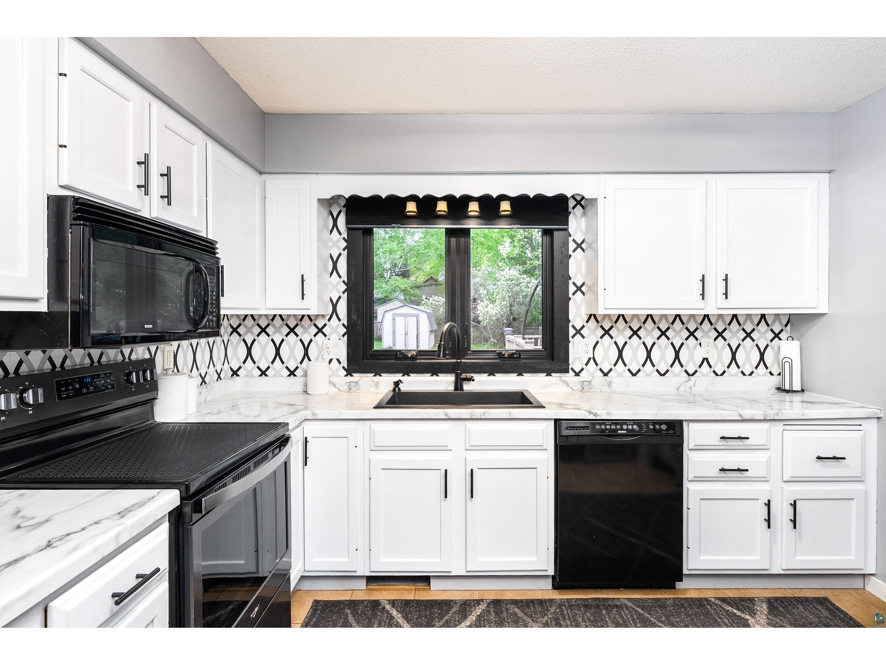 2401 W 23rd St Duluth MN 55811 6125880 image16