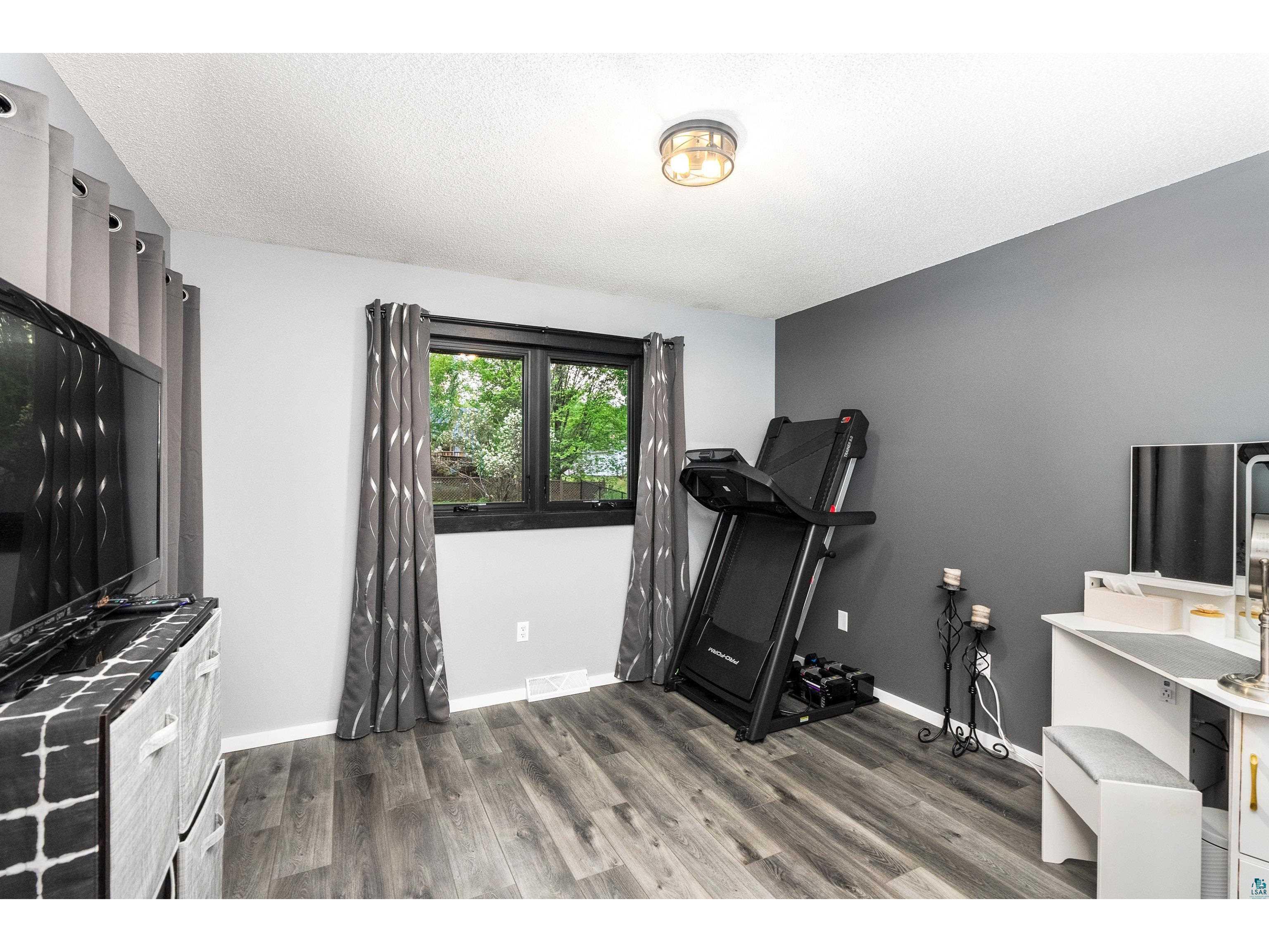 2401 W 23rd St Duluth MN 55811 6125880 image22
