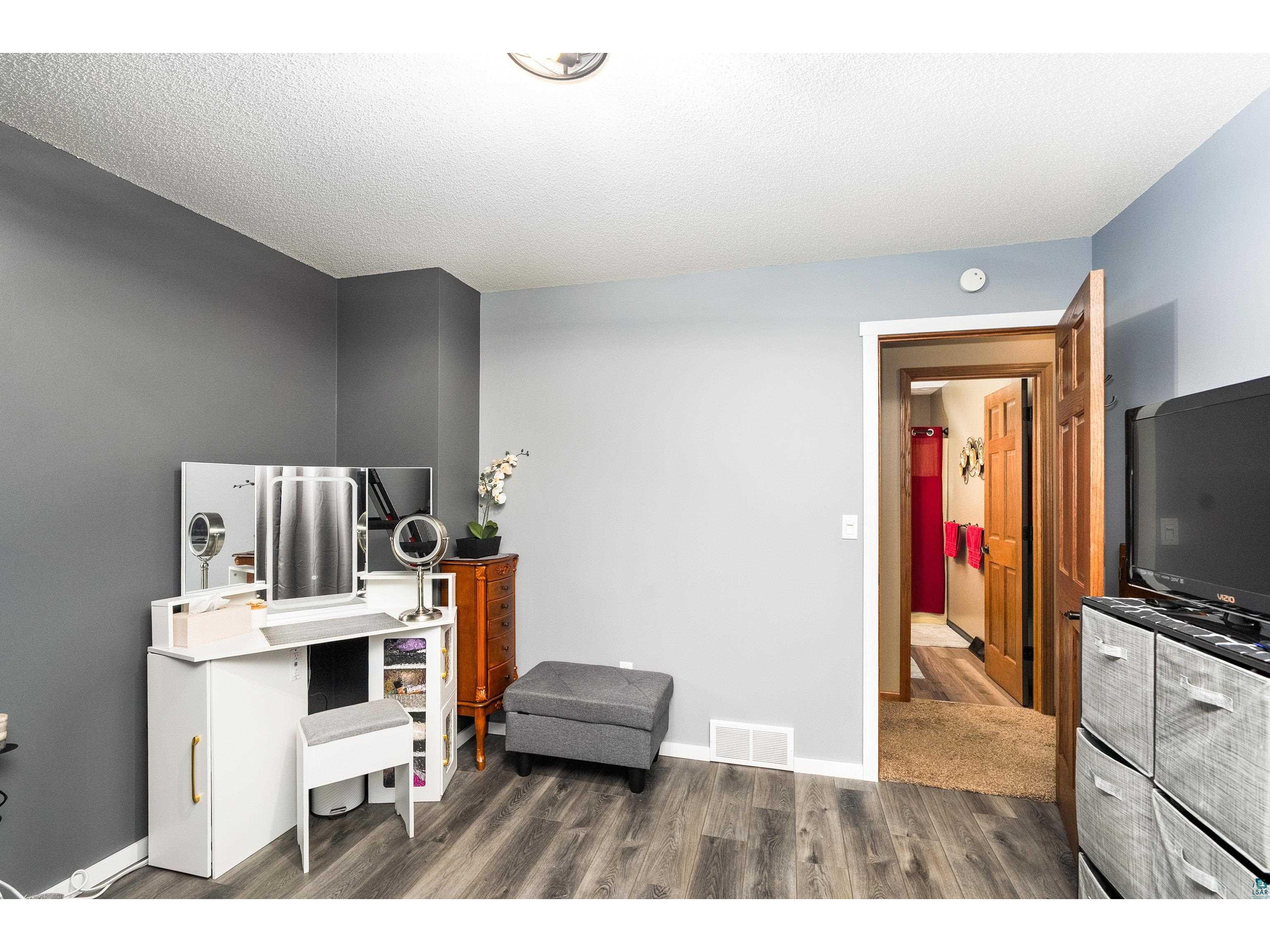 2401 W 23rd St Duluth MN 55811 6125880 image23