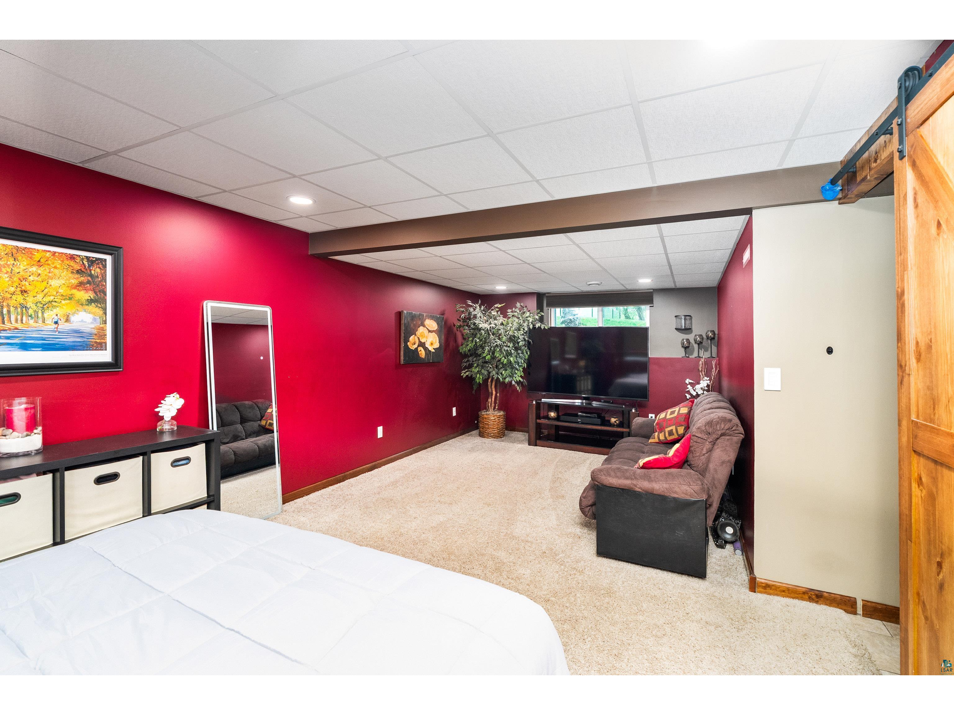 2401 W 23rd St Duluth MN 55811 6125880 image29