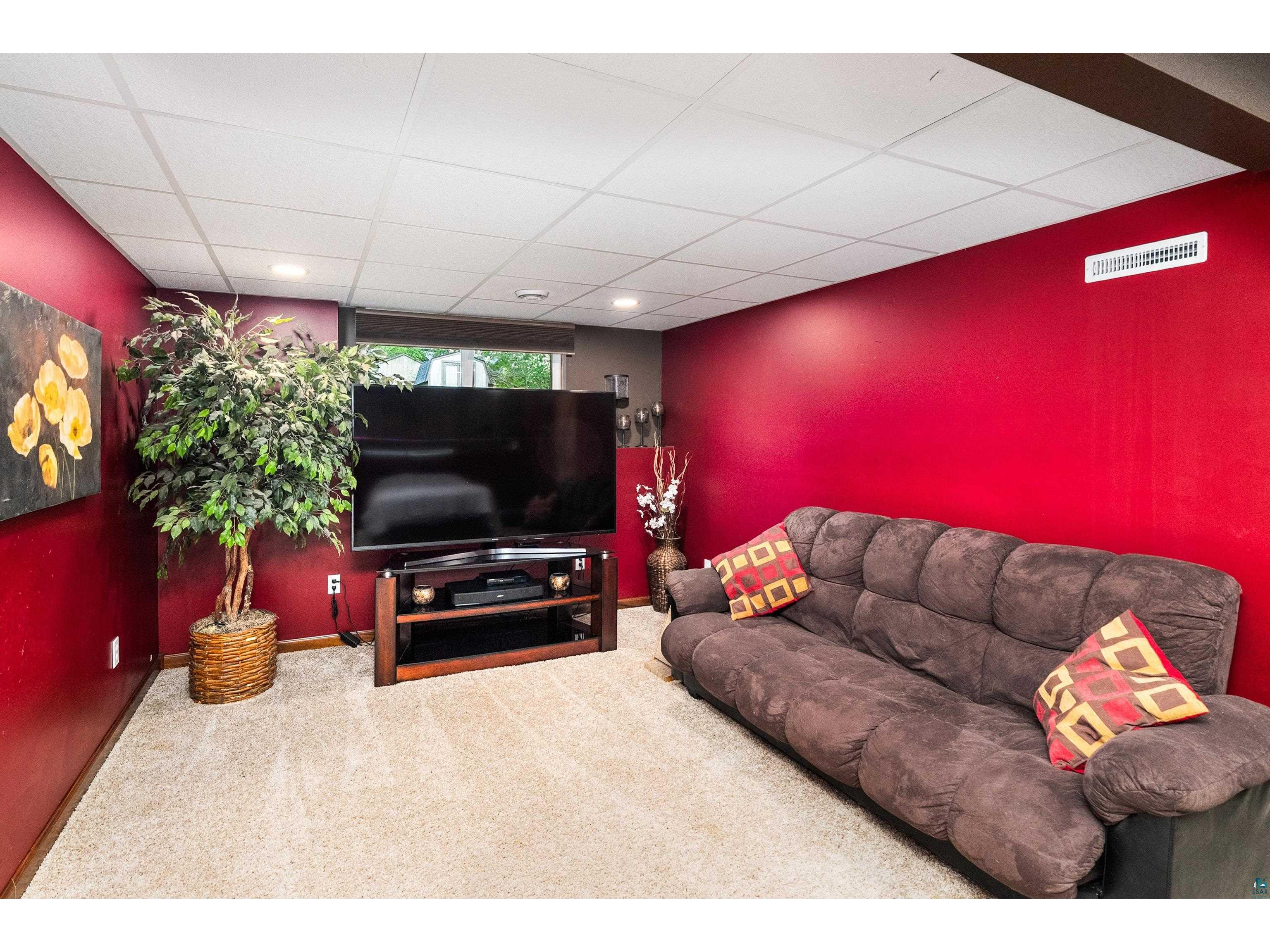 2401 W 23rd St Duluth MN 55811 6125880 image30