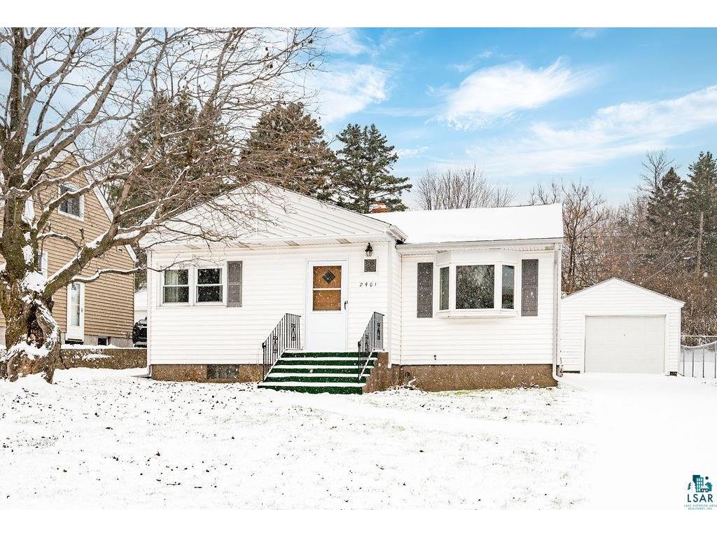 2401 W 26th St, Duluth, MN 55811 MLS 6106336 Edina Realty