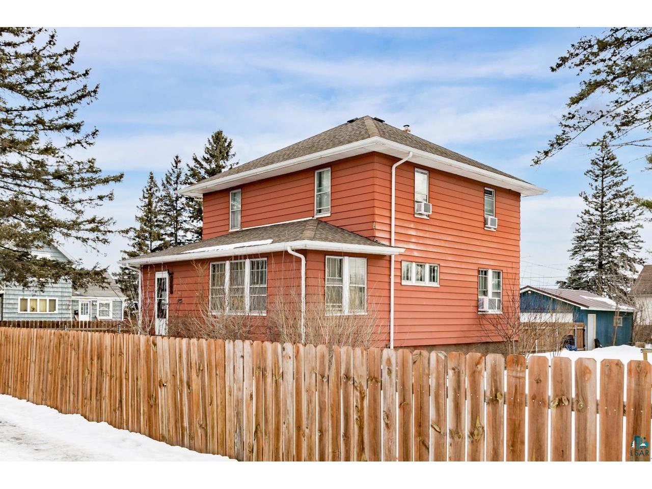 2402 Banks Ave Superior WI 54880 6123737 image1