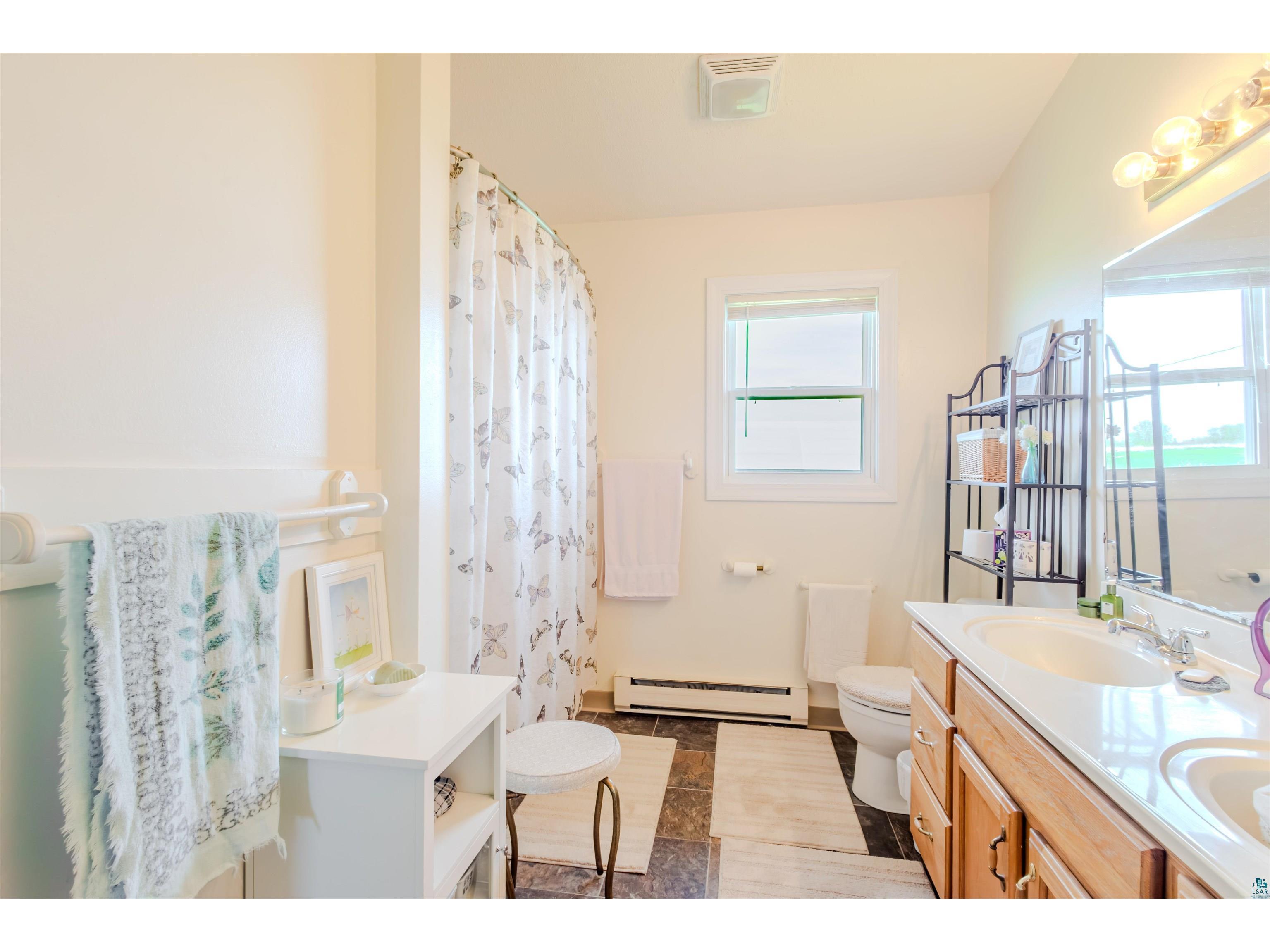 2406 Hill Ave Superior WI 54880 6125583 image15