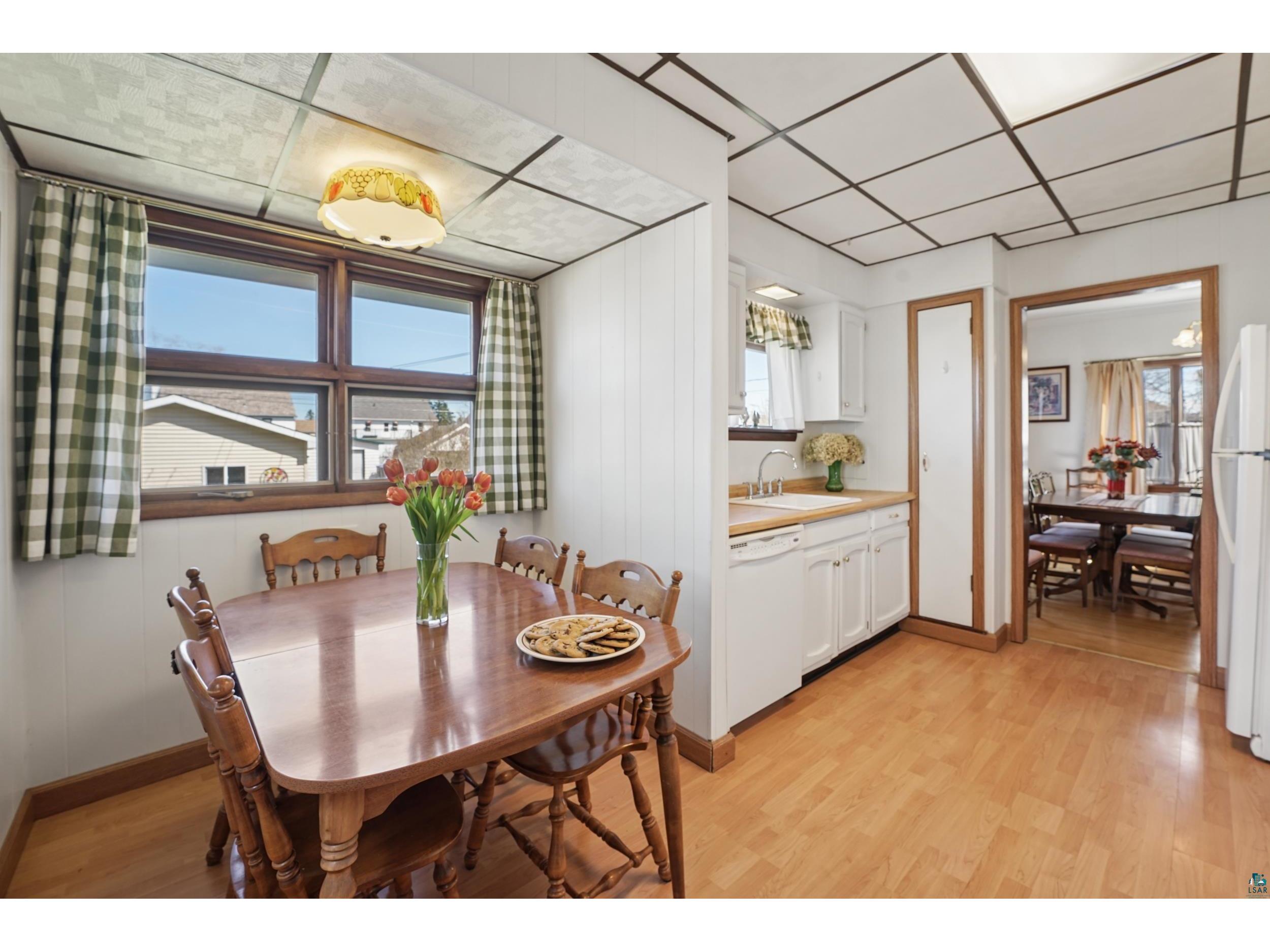 2410 Hughitt Ave Superior WI 54880 6125215 image10