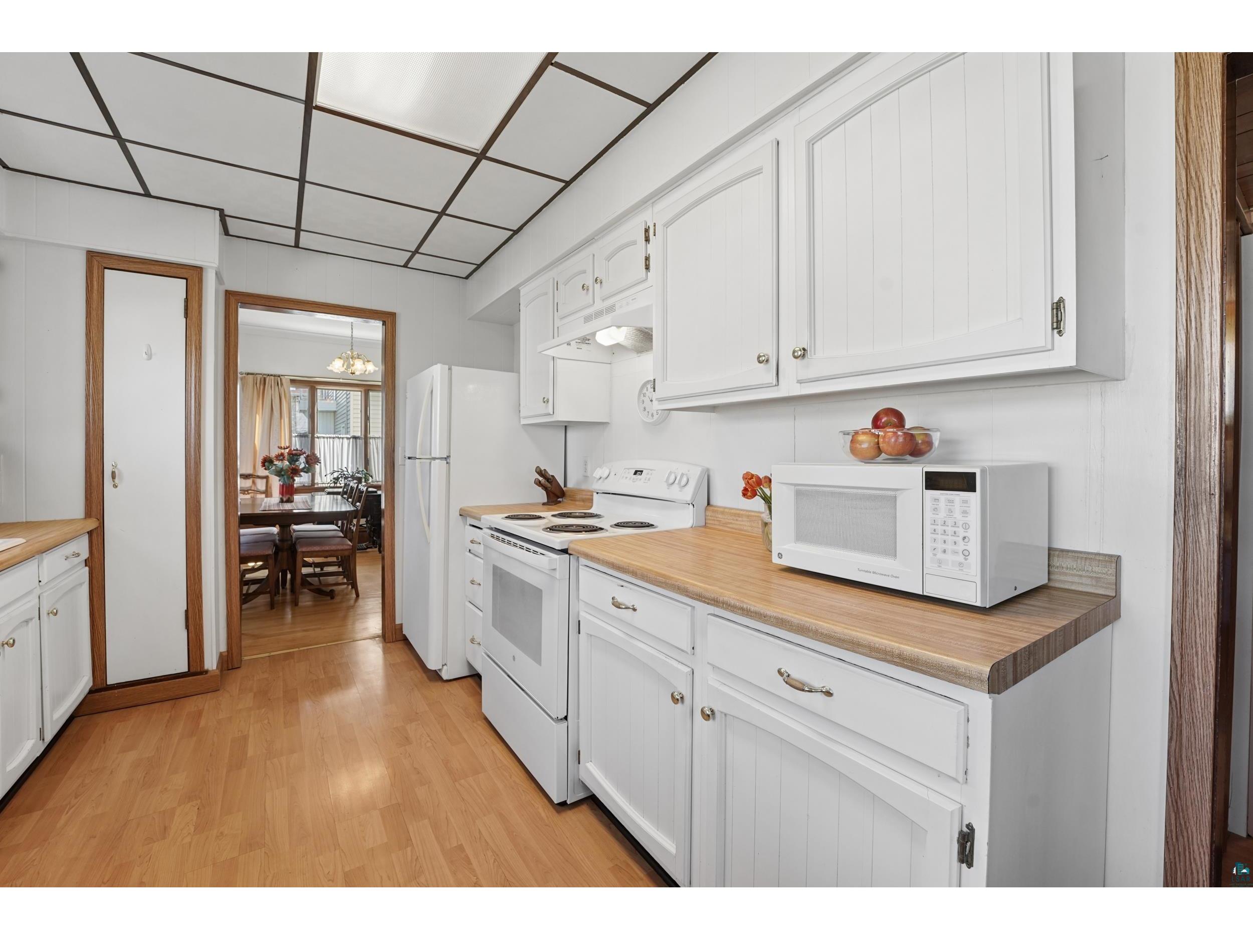 2410 Hughitt Ave Superior WI 54880 6125215 image11