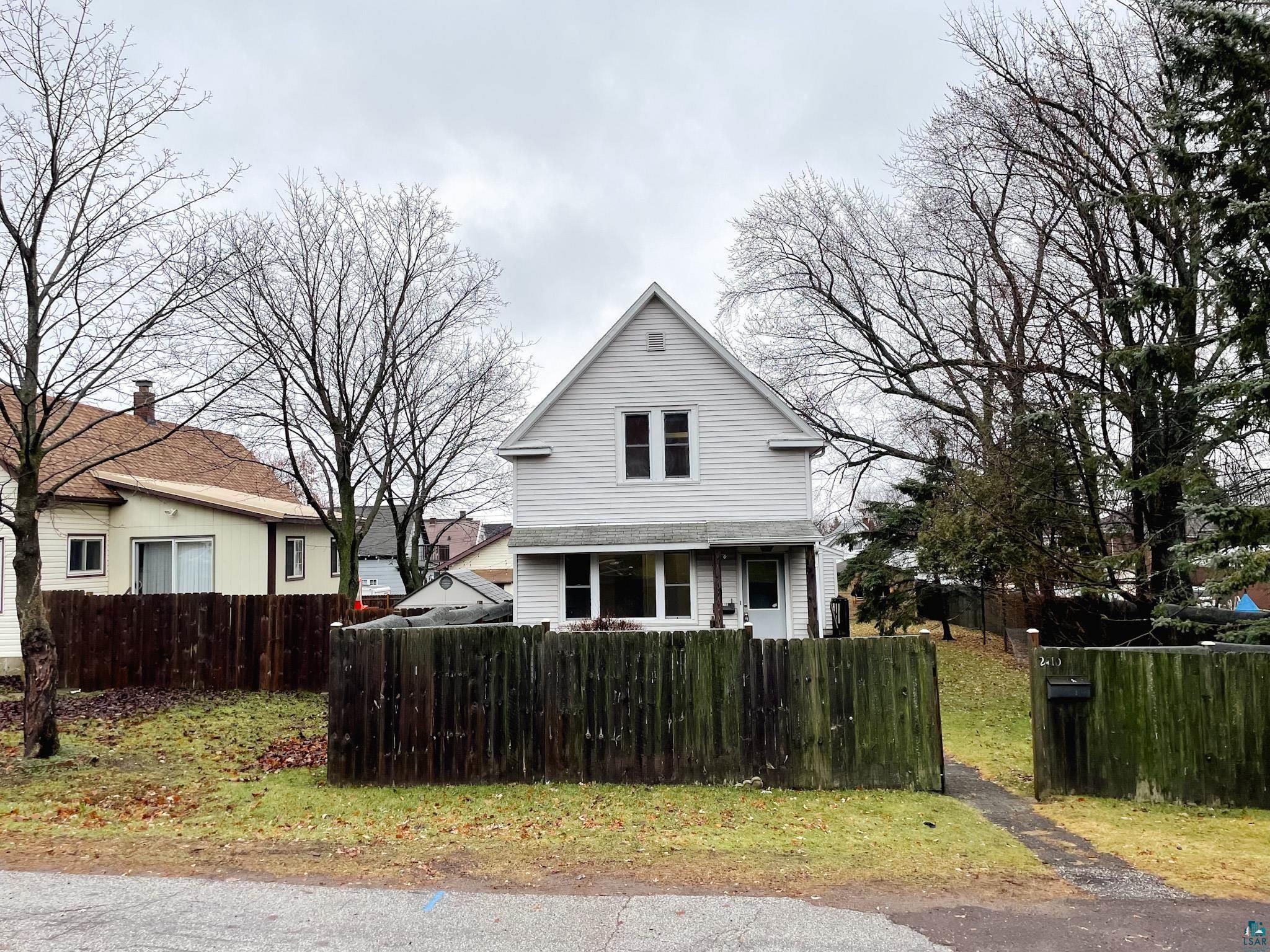 2410 W 9th St Duluth MN 55806 6111863 image1