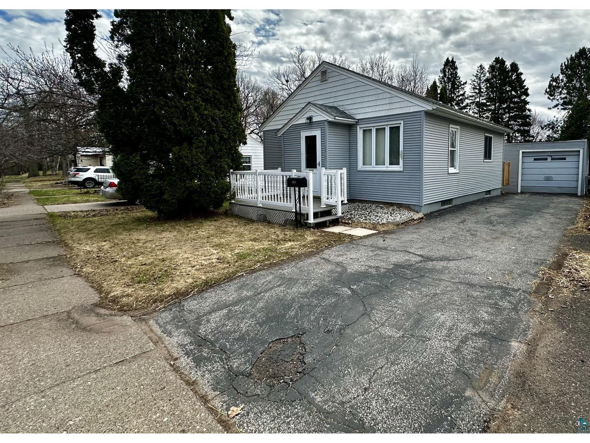 2412 Selmser Ave Cloquet MN 55720 6124872 image1