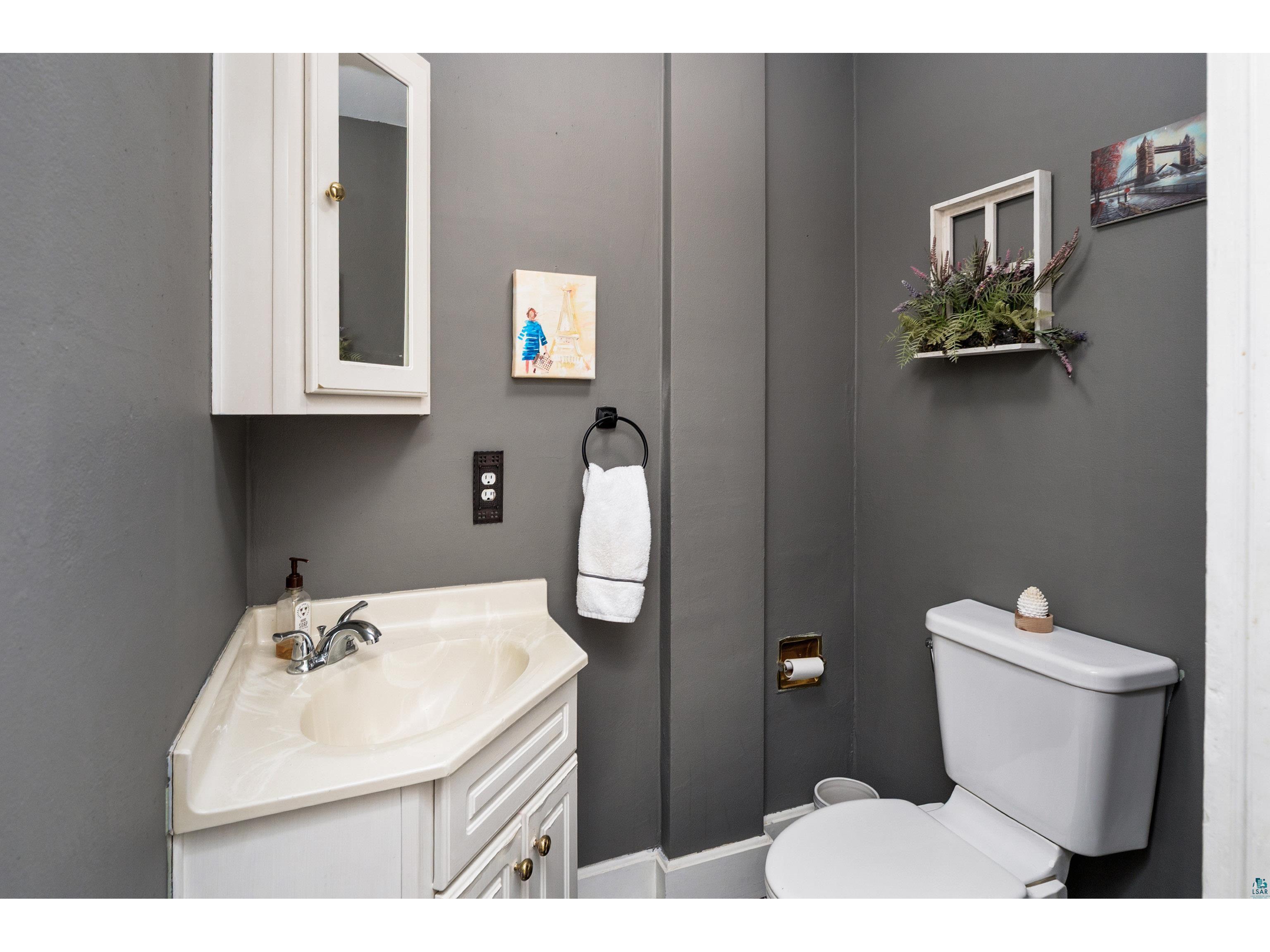 2415 E 2nd St Duluth MN 55812 6125334 image35