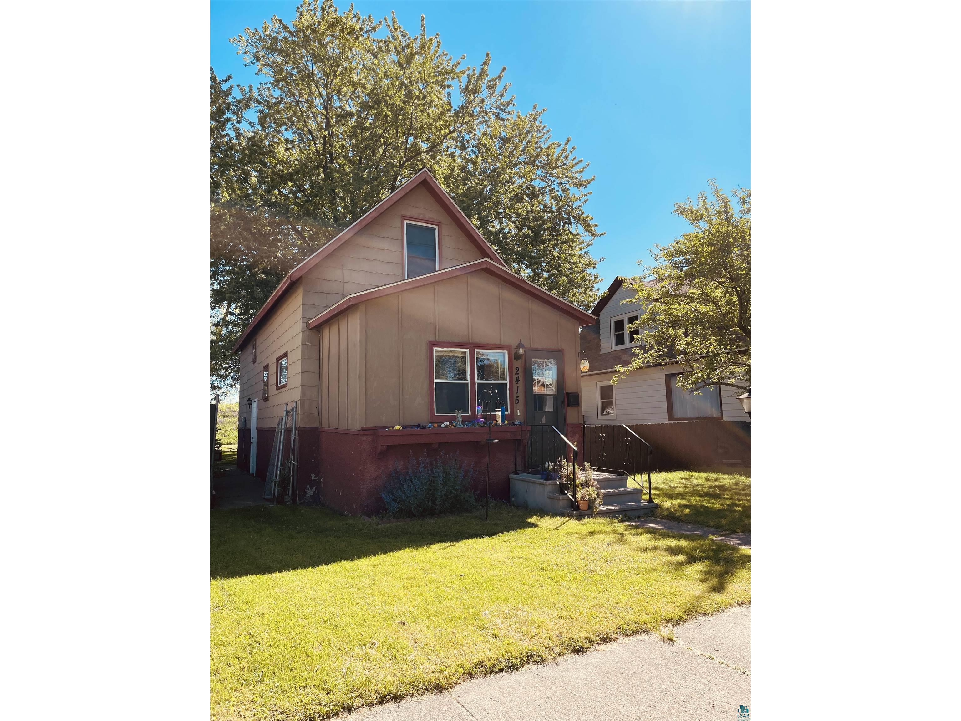 2415 E 3rd St Superior WI 54880 6115169 image1