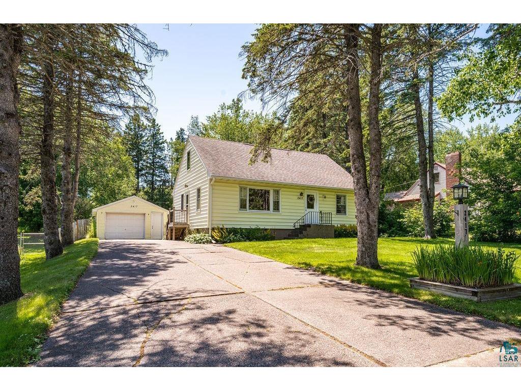 2417 Plymouth Ave Duluth MN 55811 6126785 image31